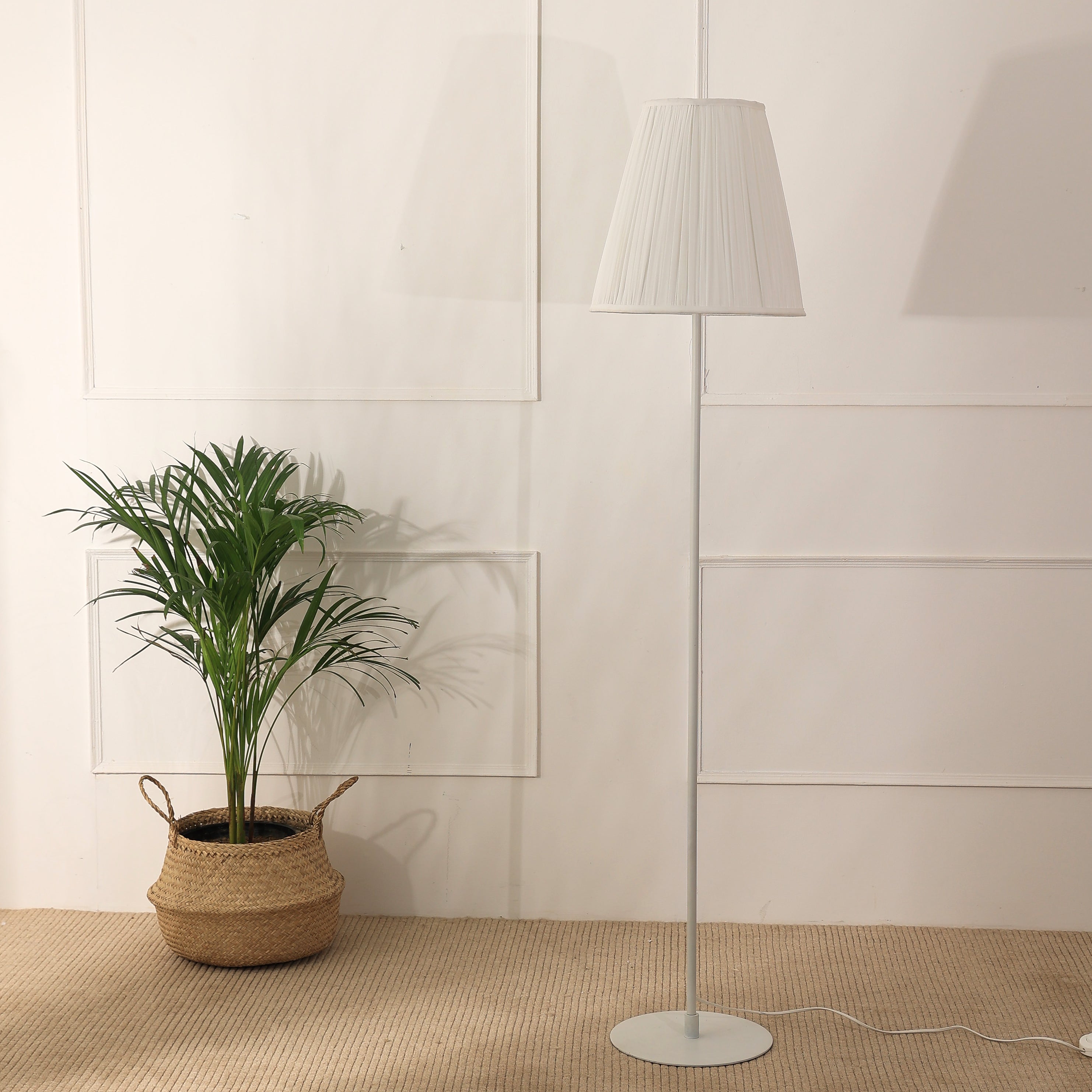 Polester Floor Lamp