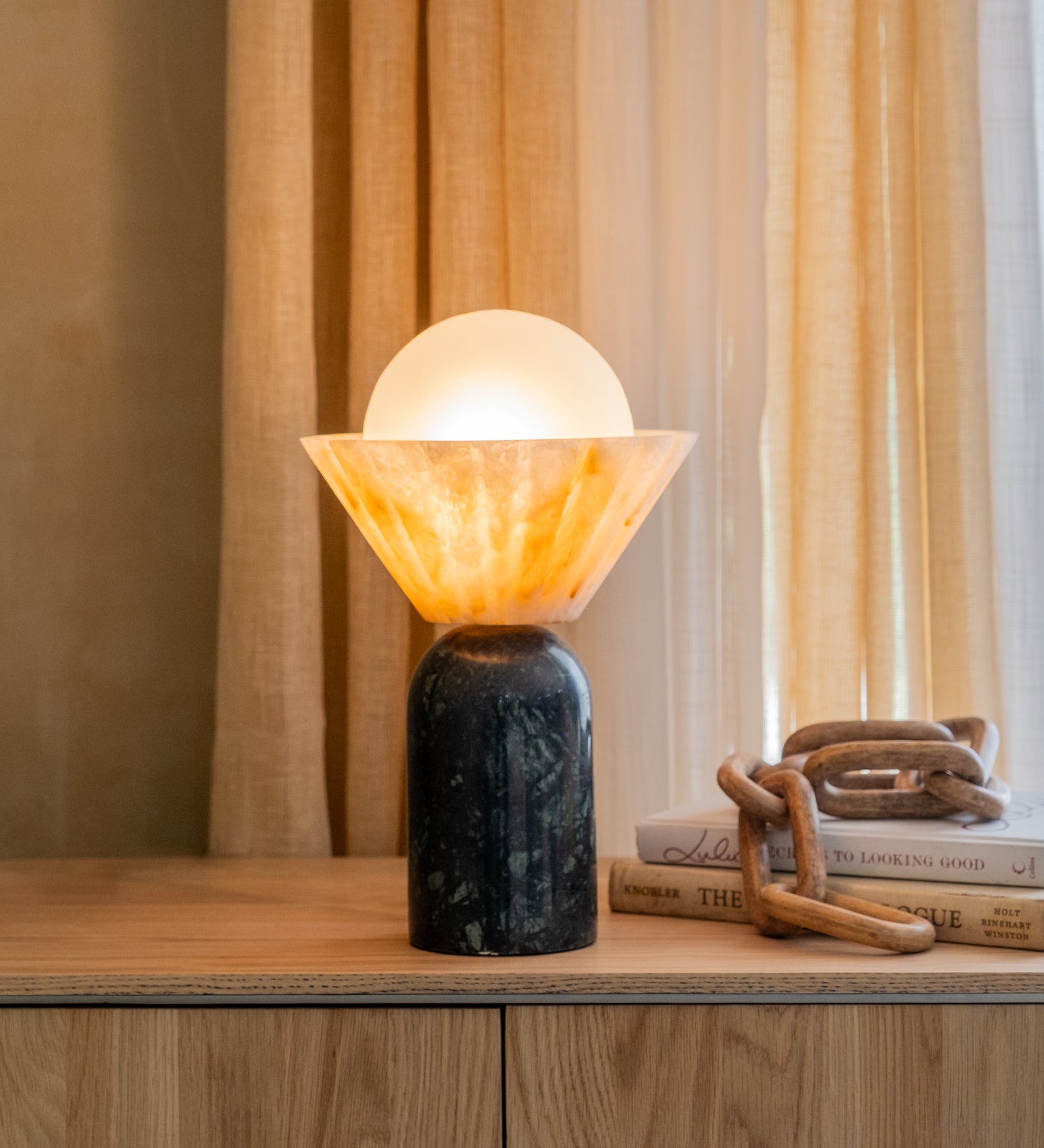 Pollux Table Lamp
