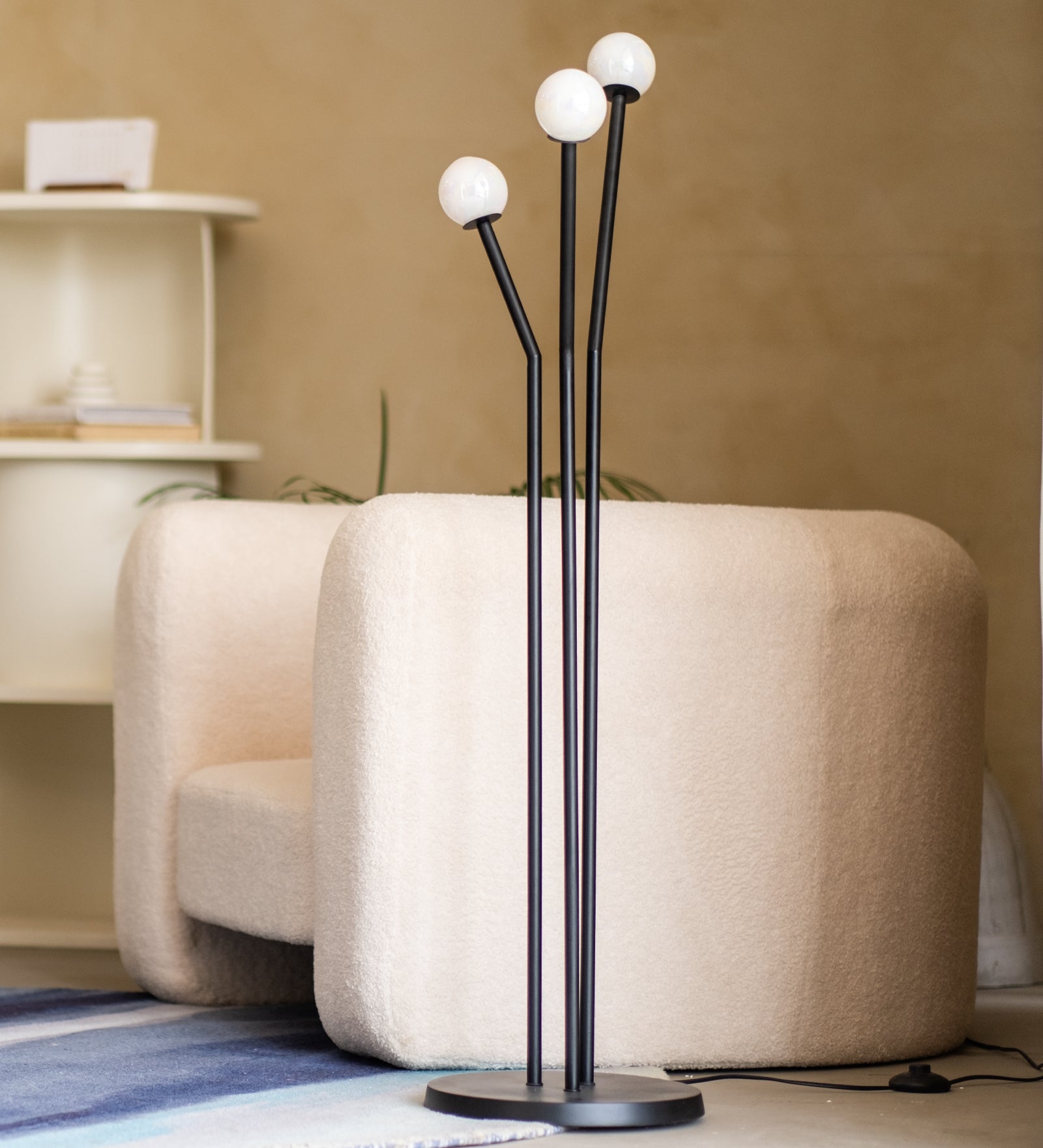 Niora Floor Lamp
