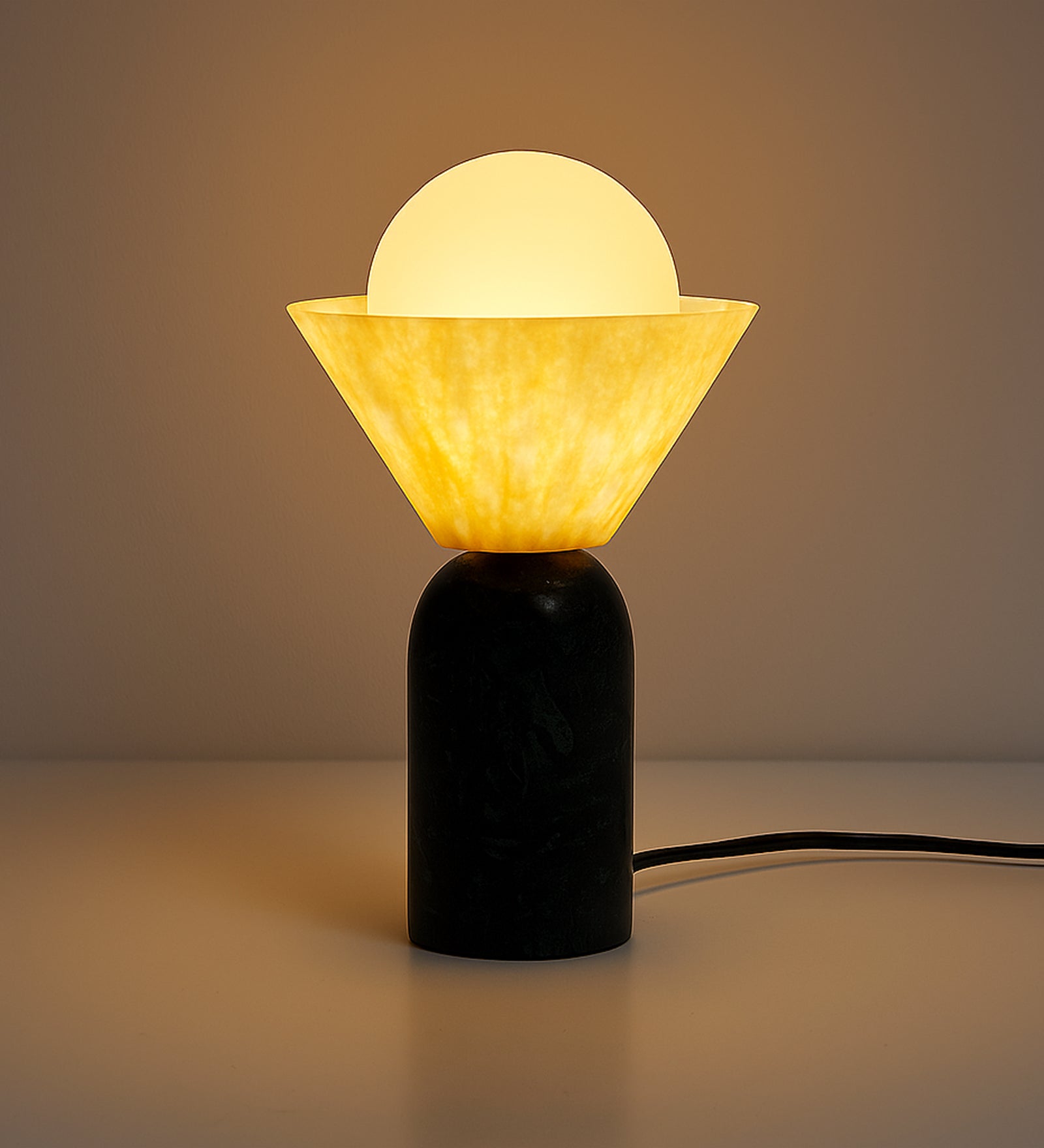 Pollux Table Lamp
