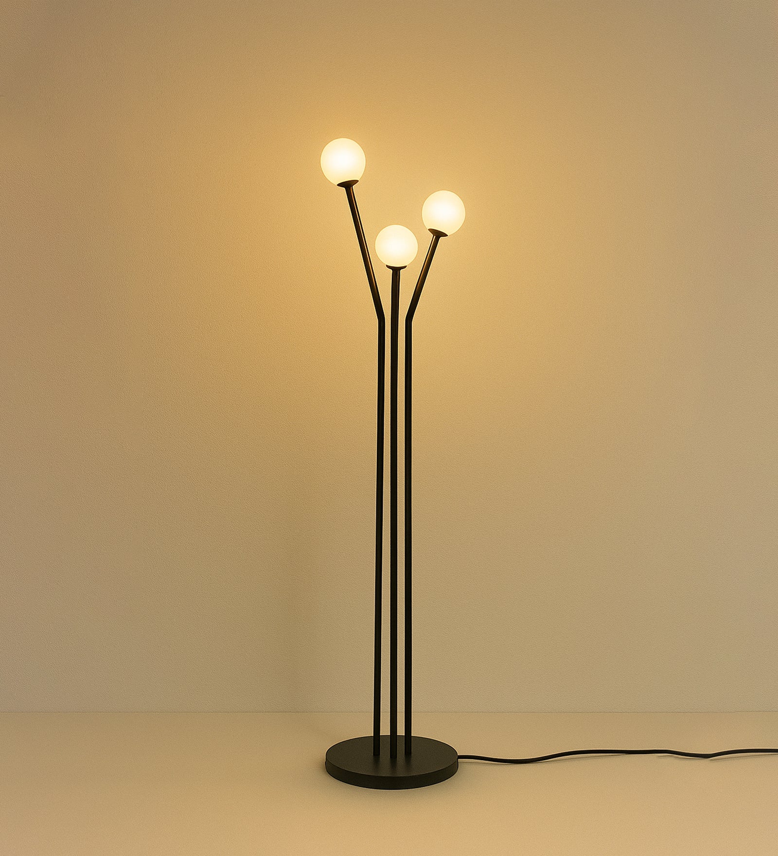 Niora Floor Lamp