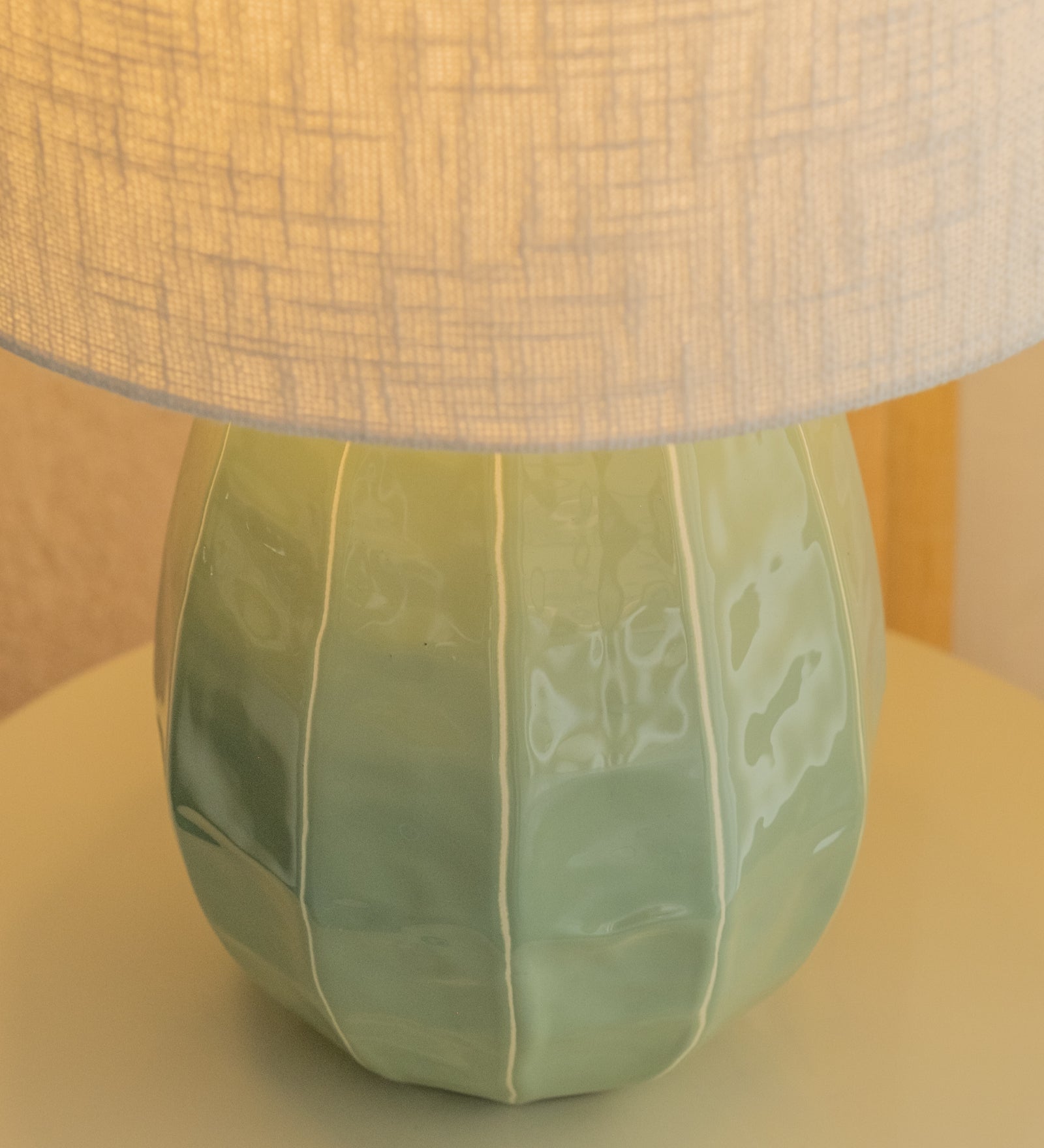 Taoza Mint Green Table Lamp