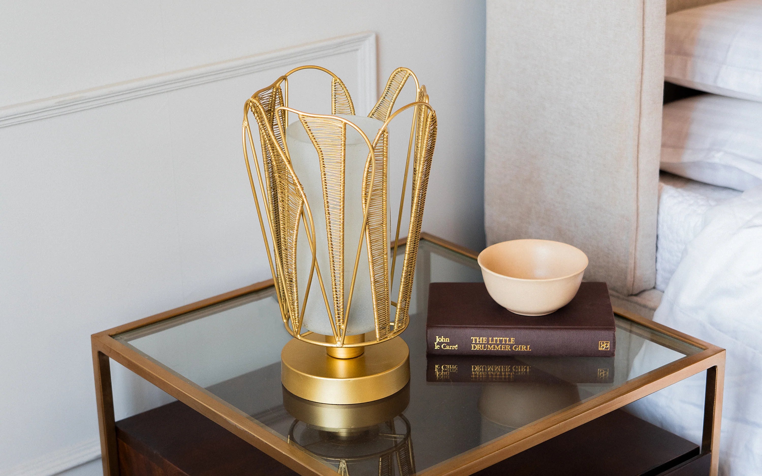 Aponi Table Lamp