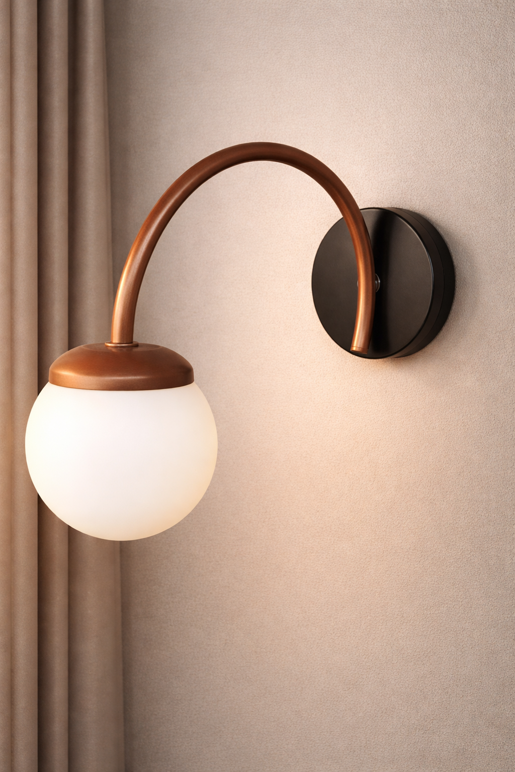 Luna Curve Wall Sconce