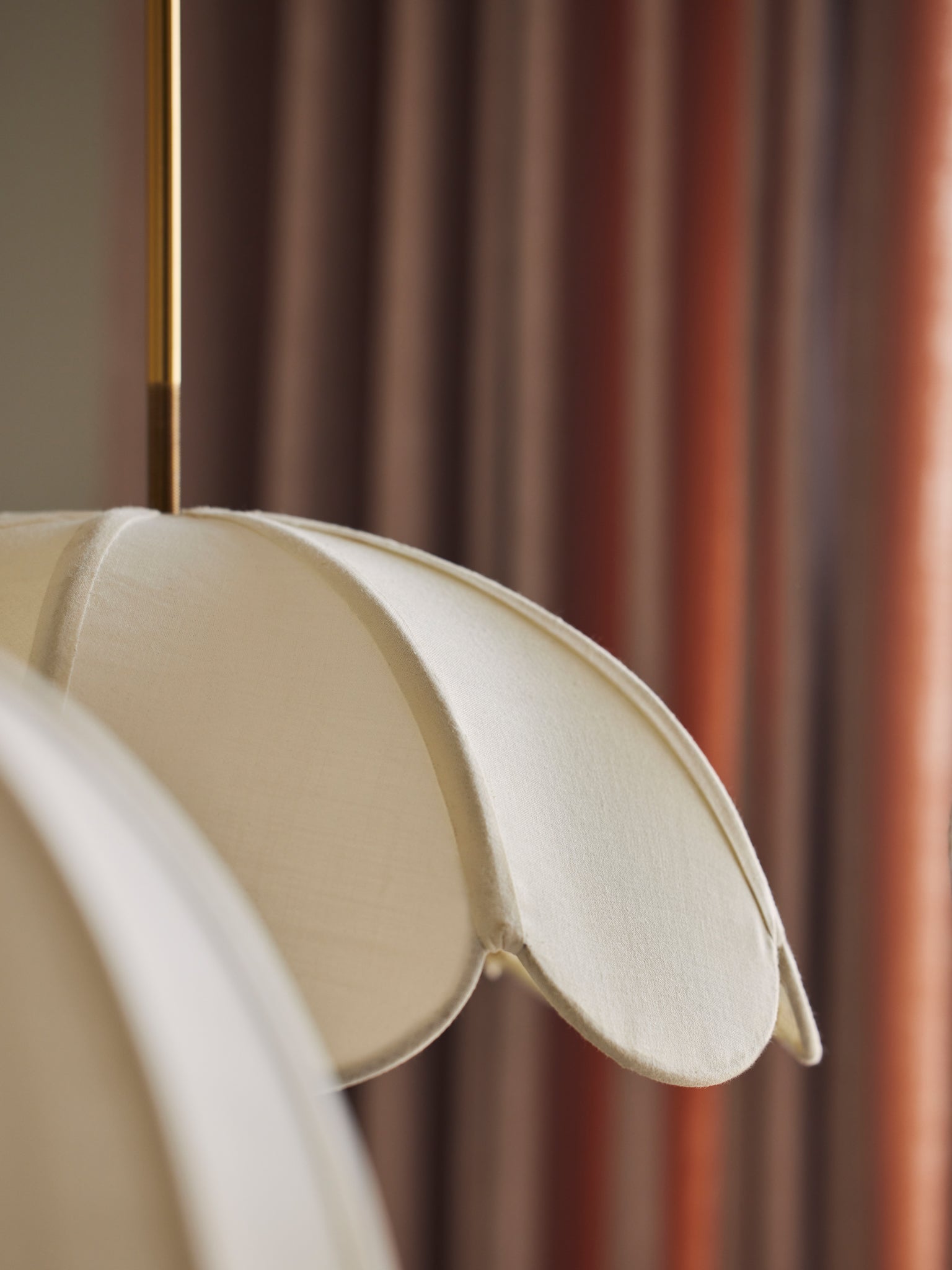 Bloom lamp with golden rod