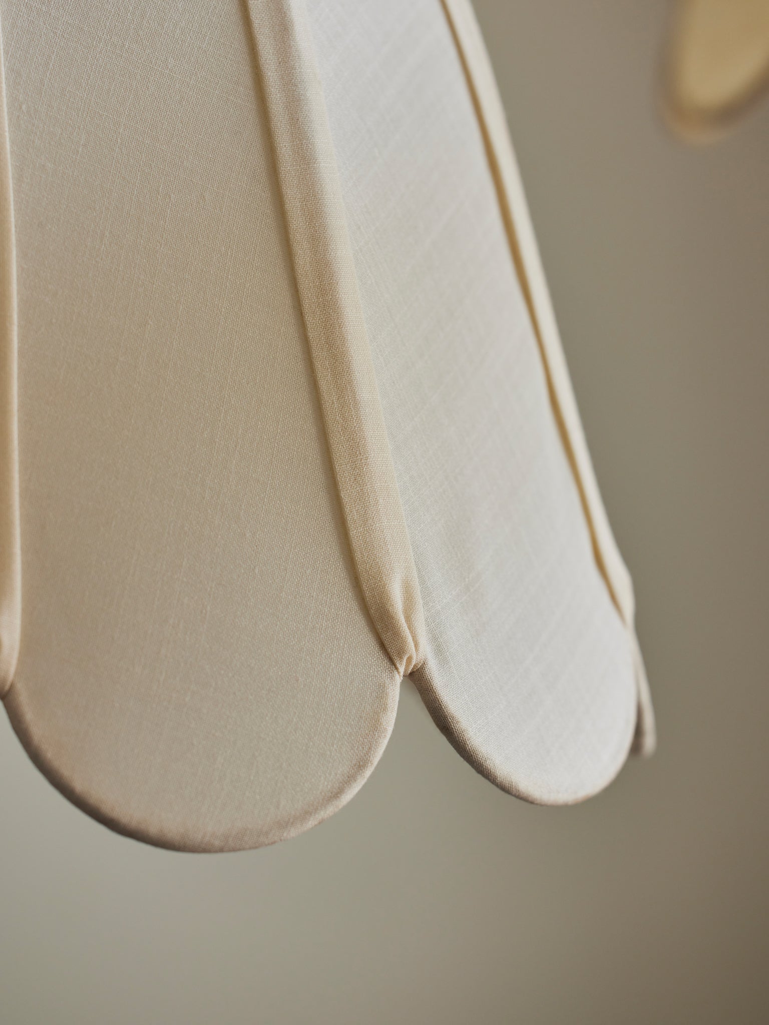 Bud Fabric Hanging Lamp