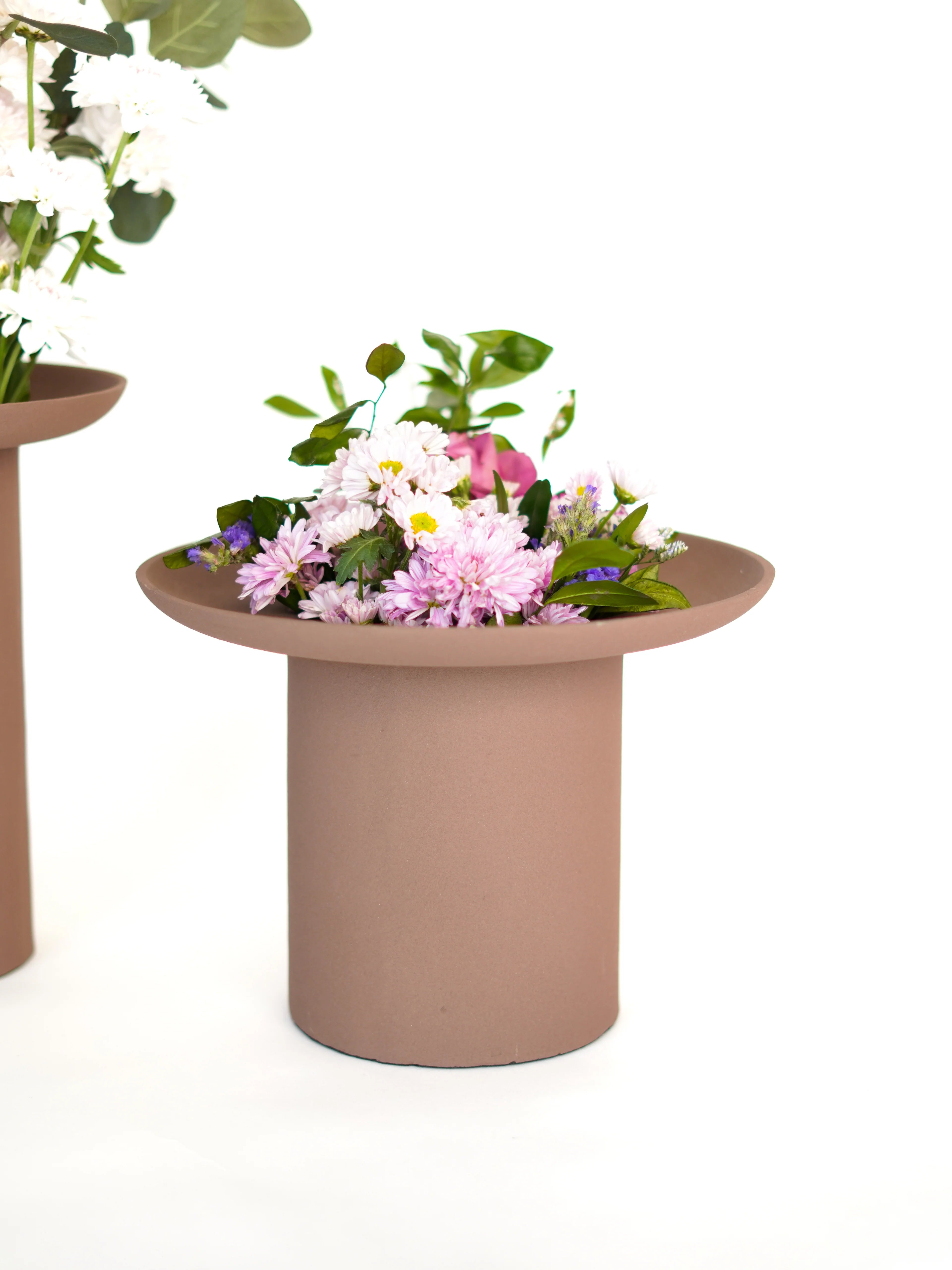 Cinnabari Vase