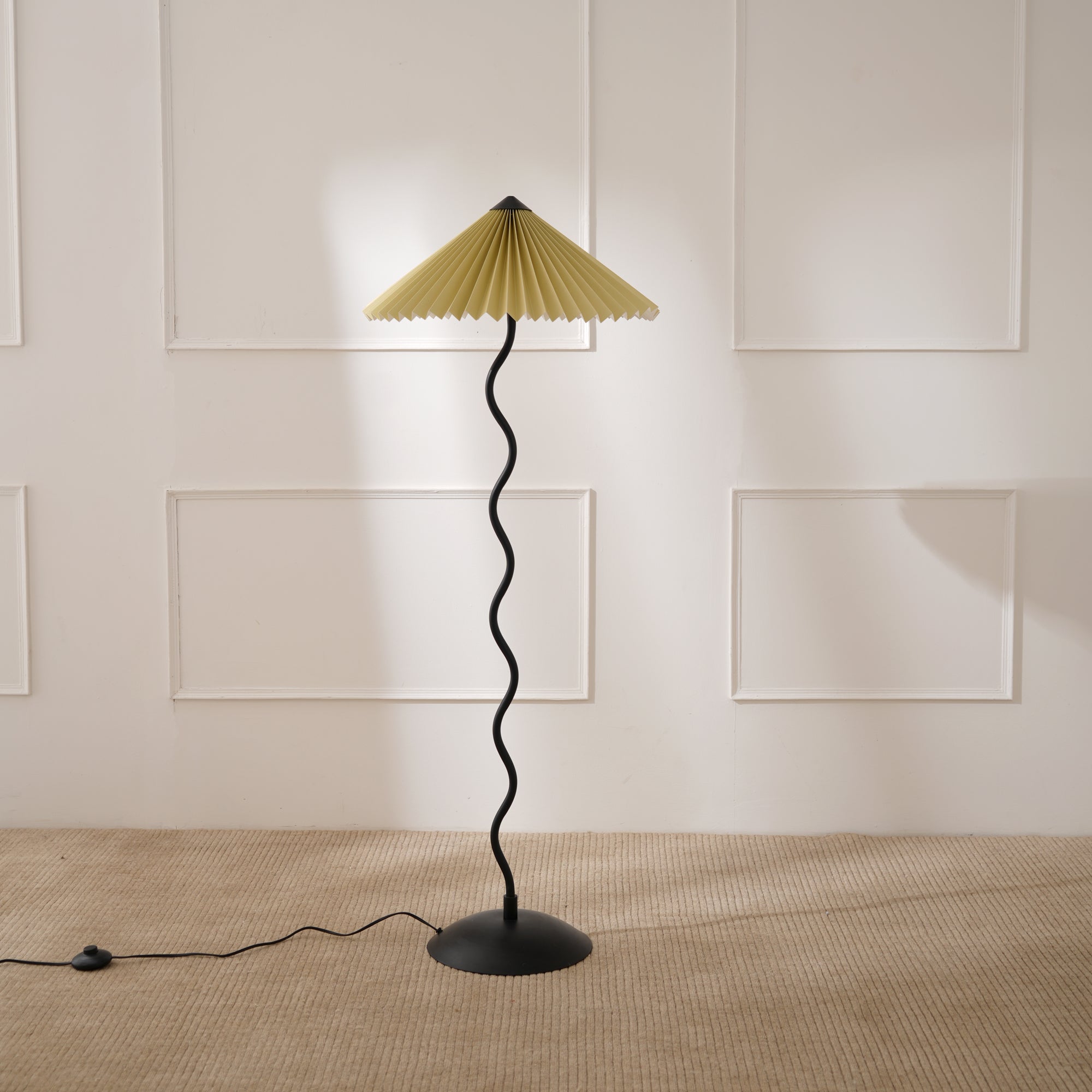 Wavy Floor Lamp