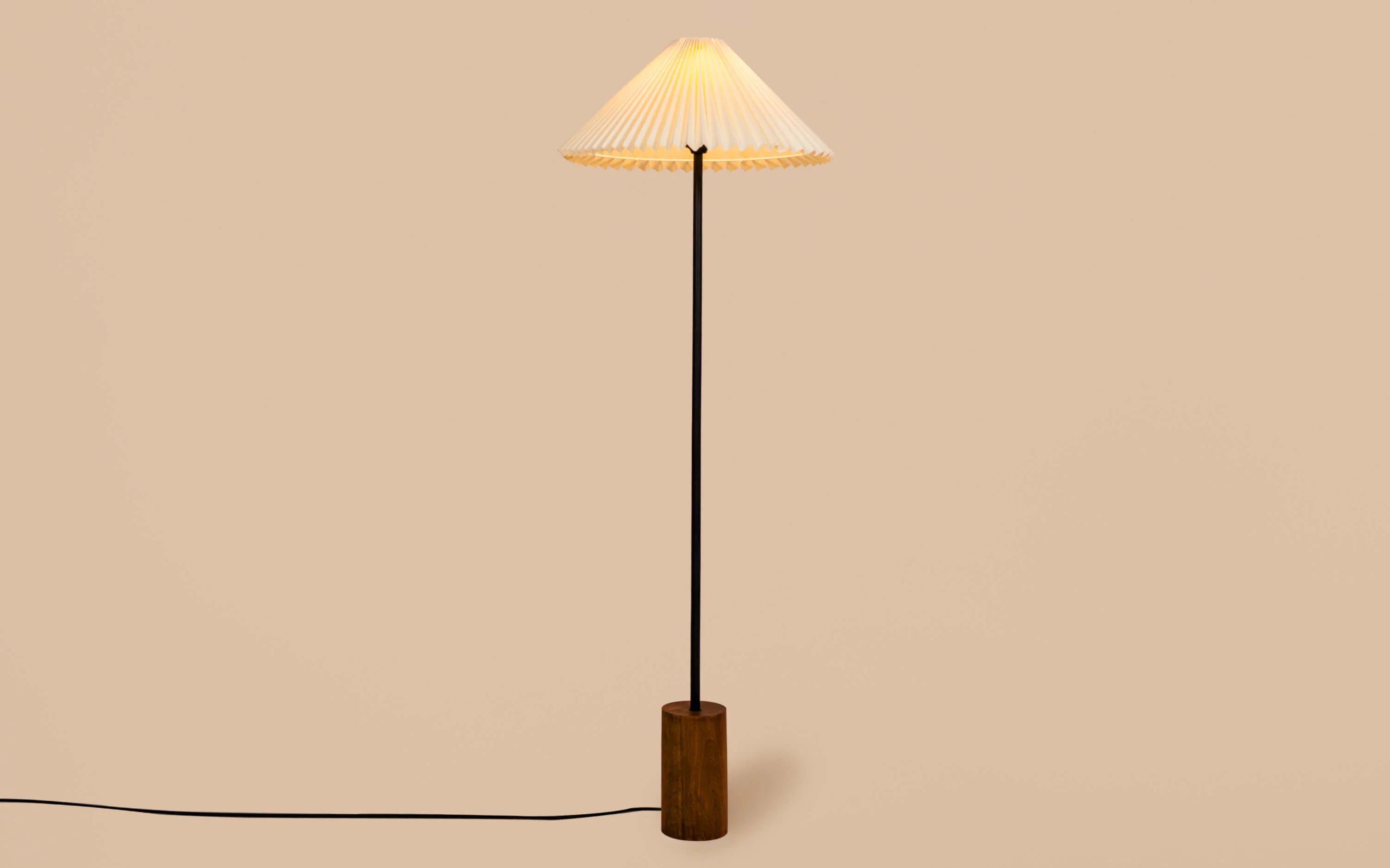 Fanny Floor Lamp