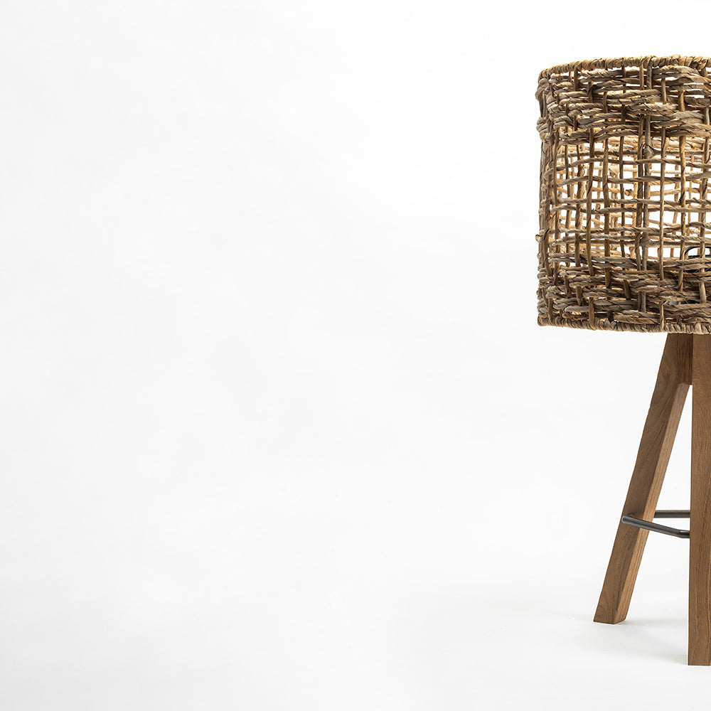 Kayu Table Lamp
