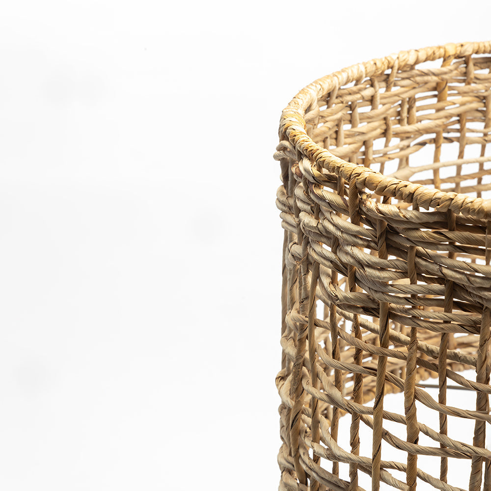 Kayu Table Lamp