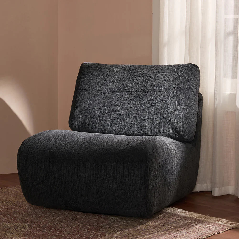 Liva Lounge Chair