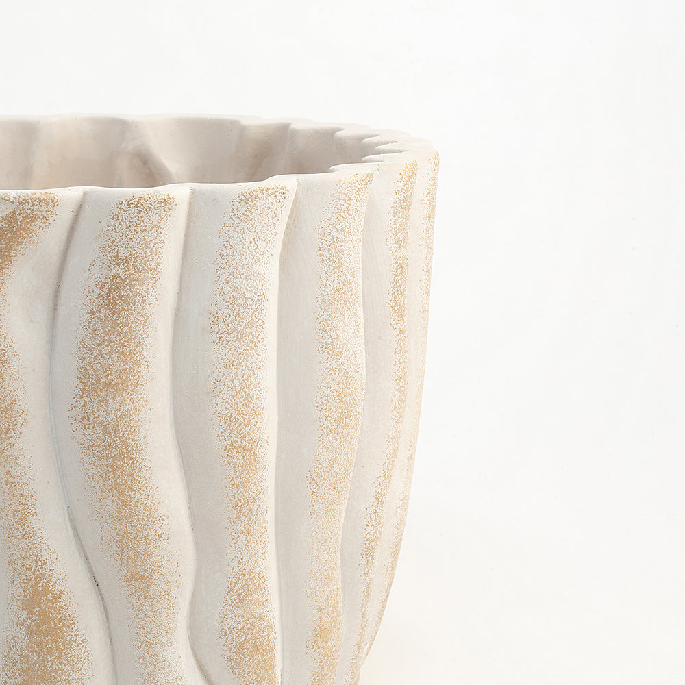 Taylor Terracotta Pot