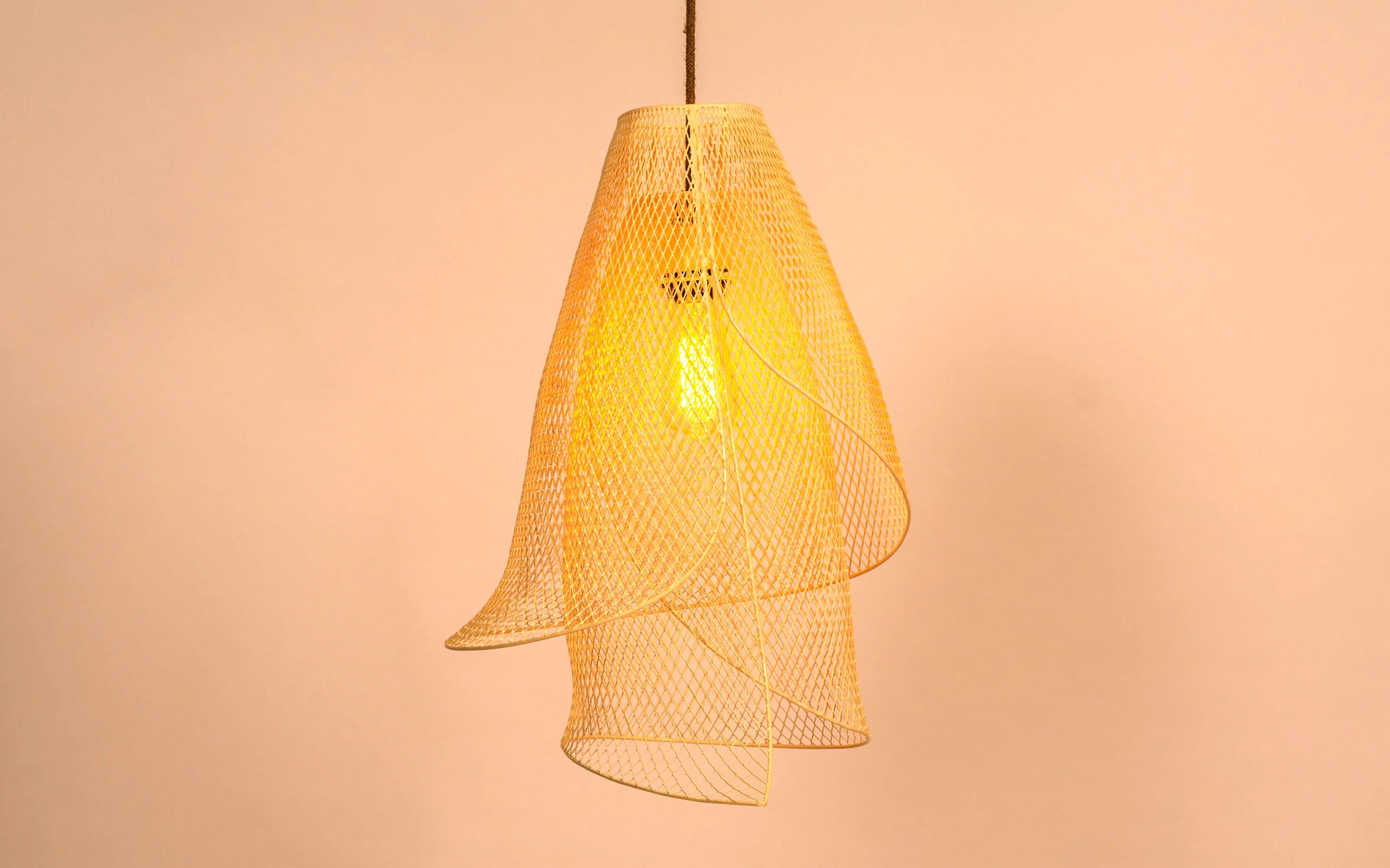 Lily Hanging Lamp