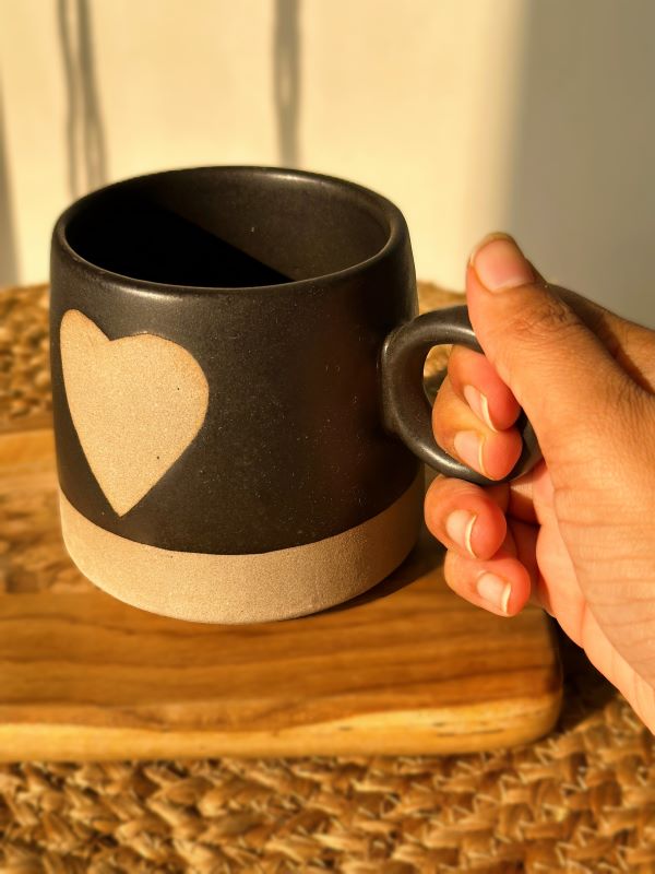 Love Happens Here Ceramic Mug (Black) 450ml