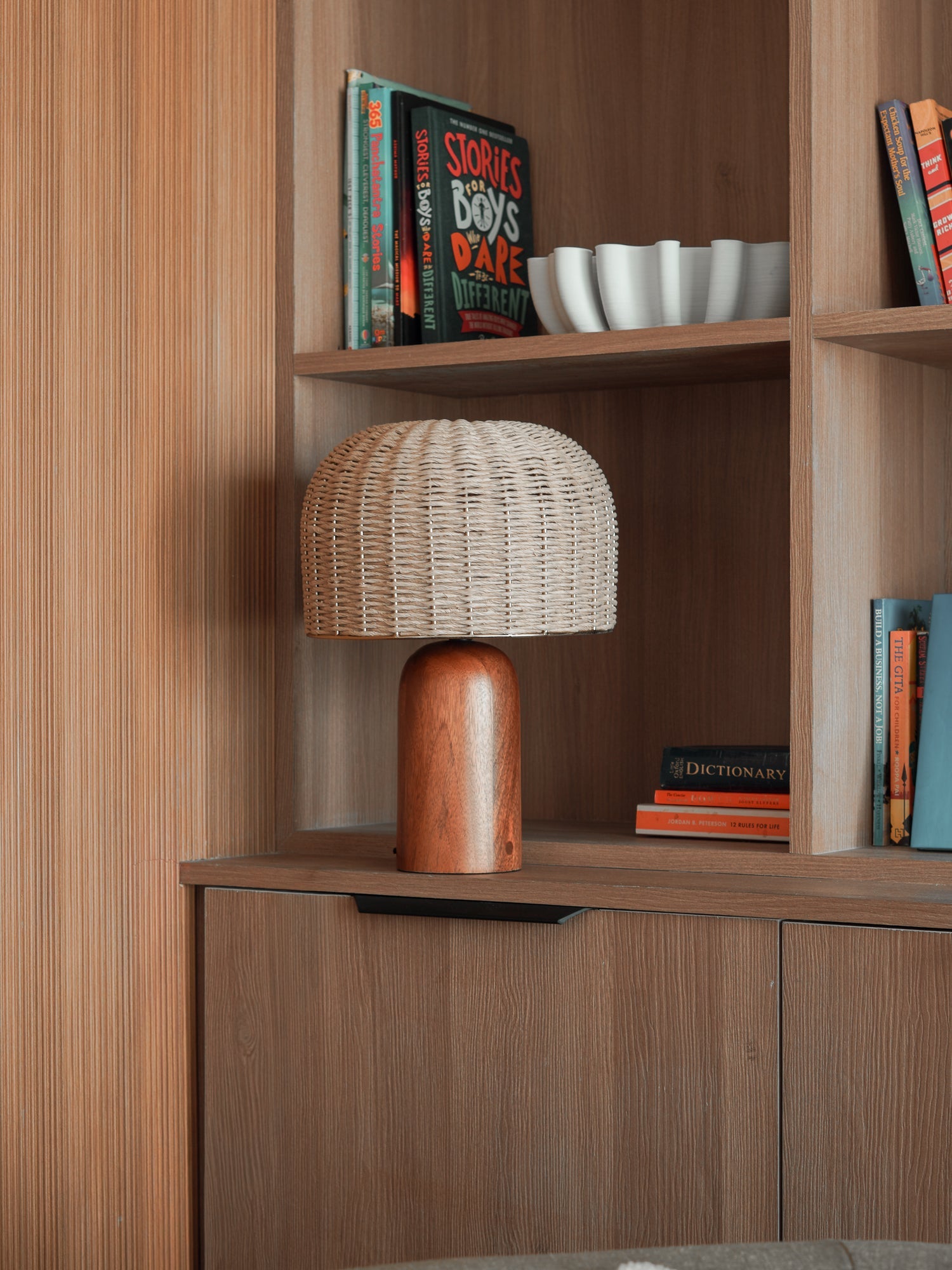 Perisi Table Lamp