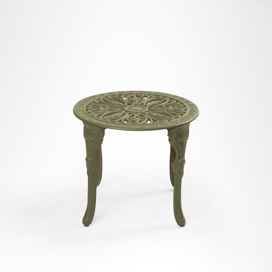Ellis XXIII Cast Iron Table And Chair Set