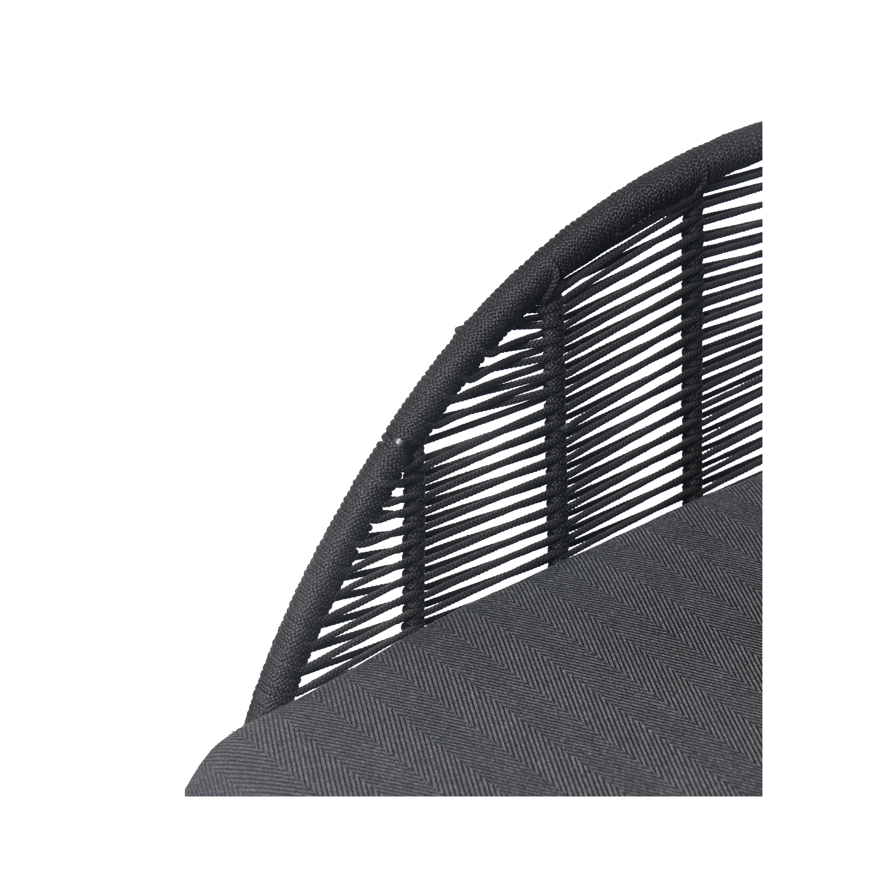Kairo Sculpt Lounge Chair – detail shot of the frame
