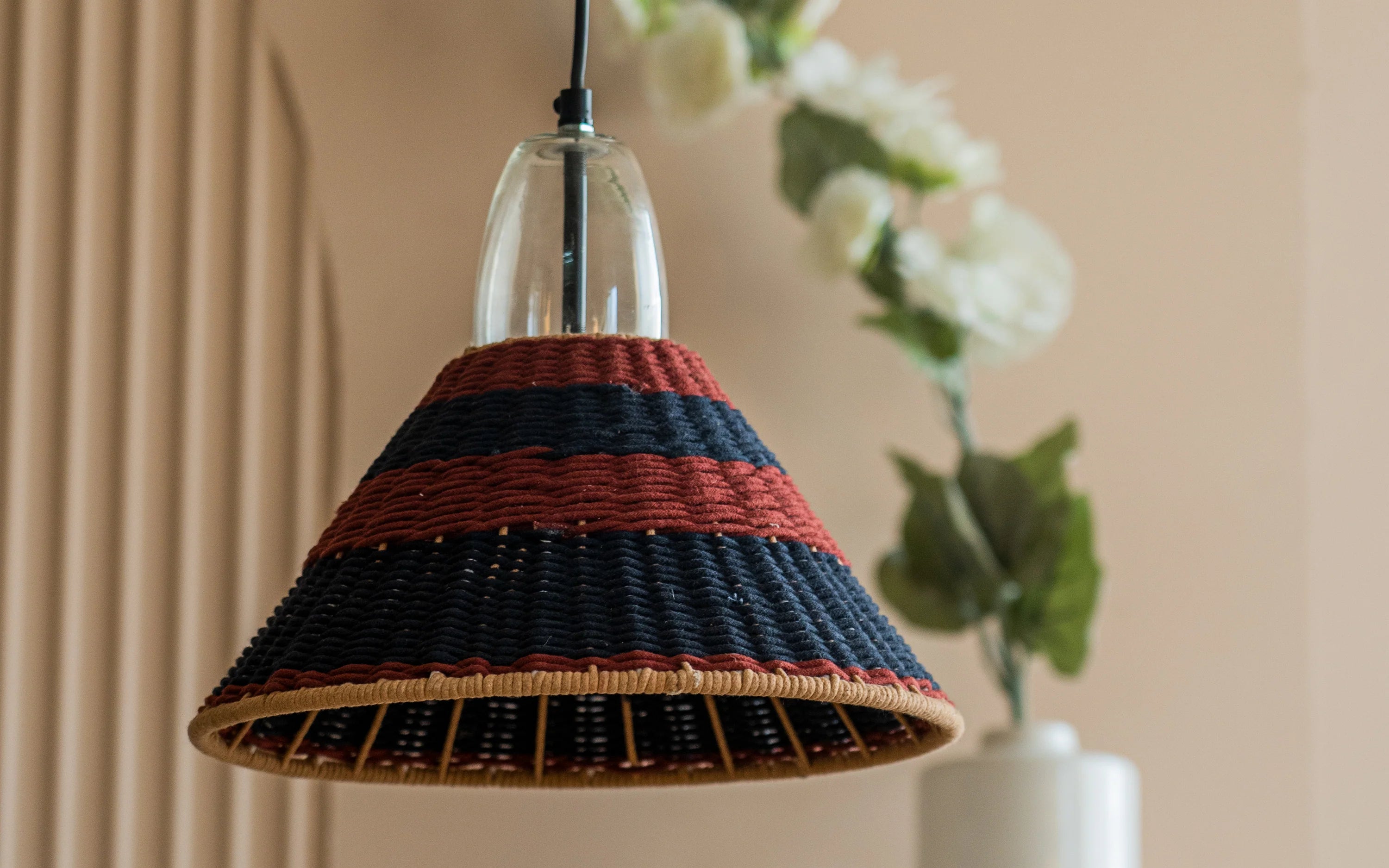 Vasta Hanging Lamp