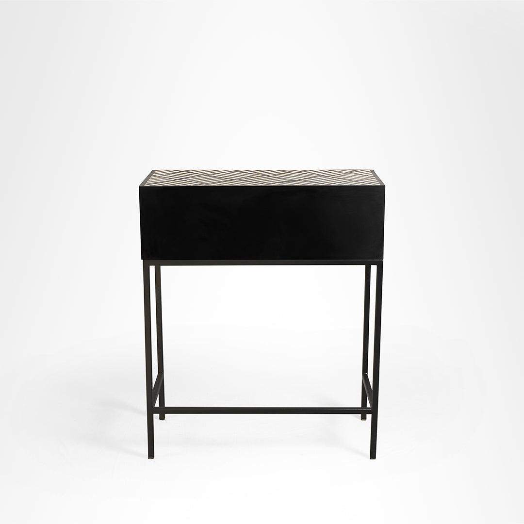Aira Console - Black / L: 29.5’’ x B: 14’’ x H: 35.5’’ In Inches - console