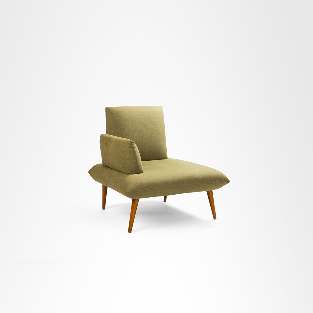 Amelia Lounge Chair - W: 34’’ D: 34’’ H: 36.5’’ SH: 13.5’’ / Green / Fabric And Solid Beech Wood Legs - Indoor Furniture