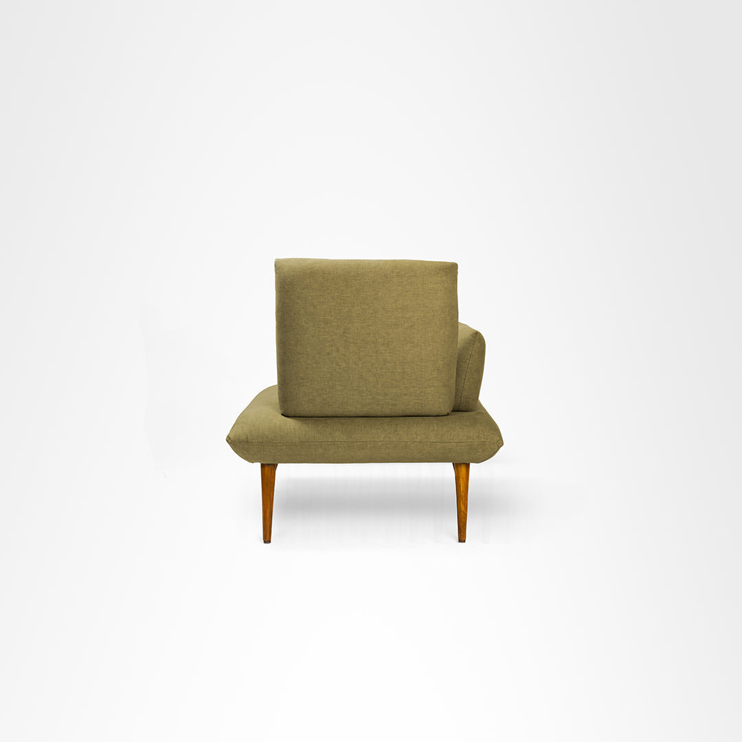 Amelia Lounge Chair - W: 34’’ D: 34’’ H: 36.5’’ SH: 13.5’’ / Green / Fabric And Solid Beech Wood Legs - Indoor Furniture