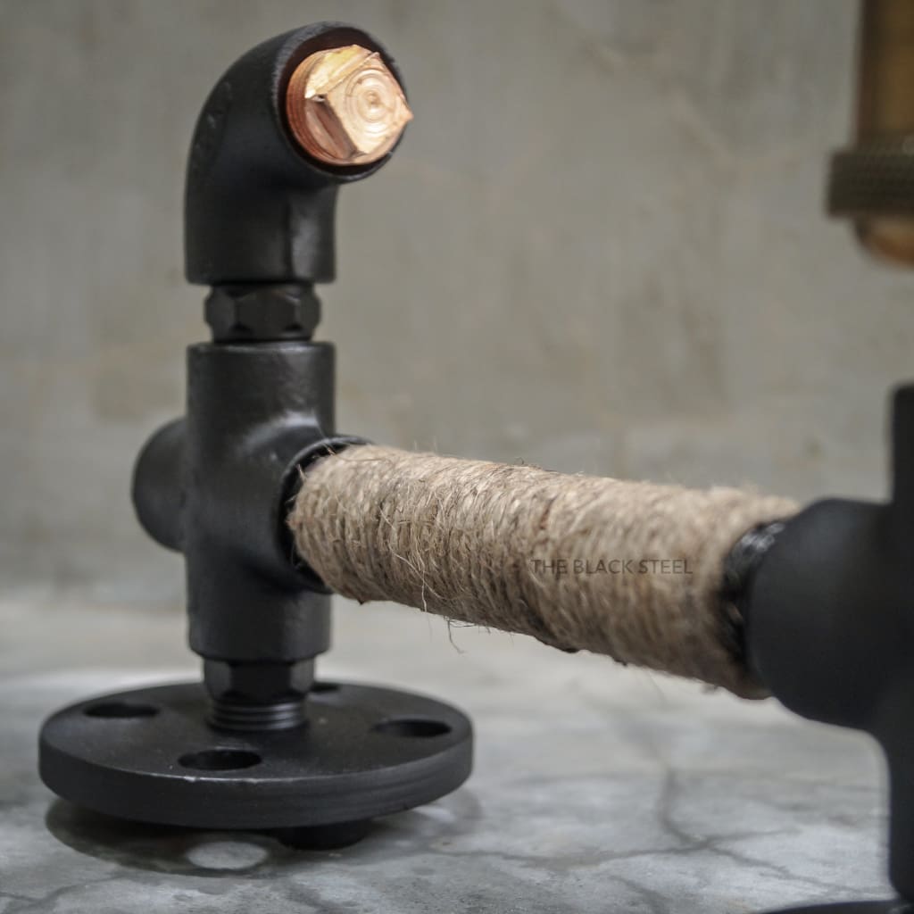 Arbetet Industrial Pipe Rope Desk Lamp