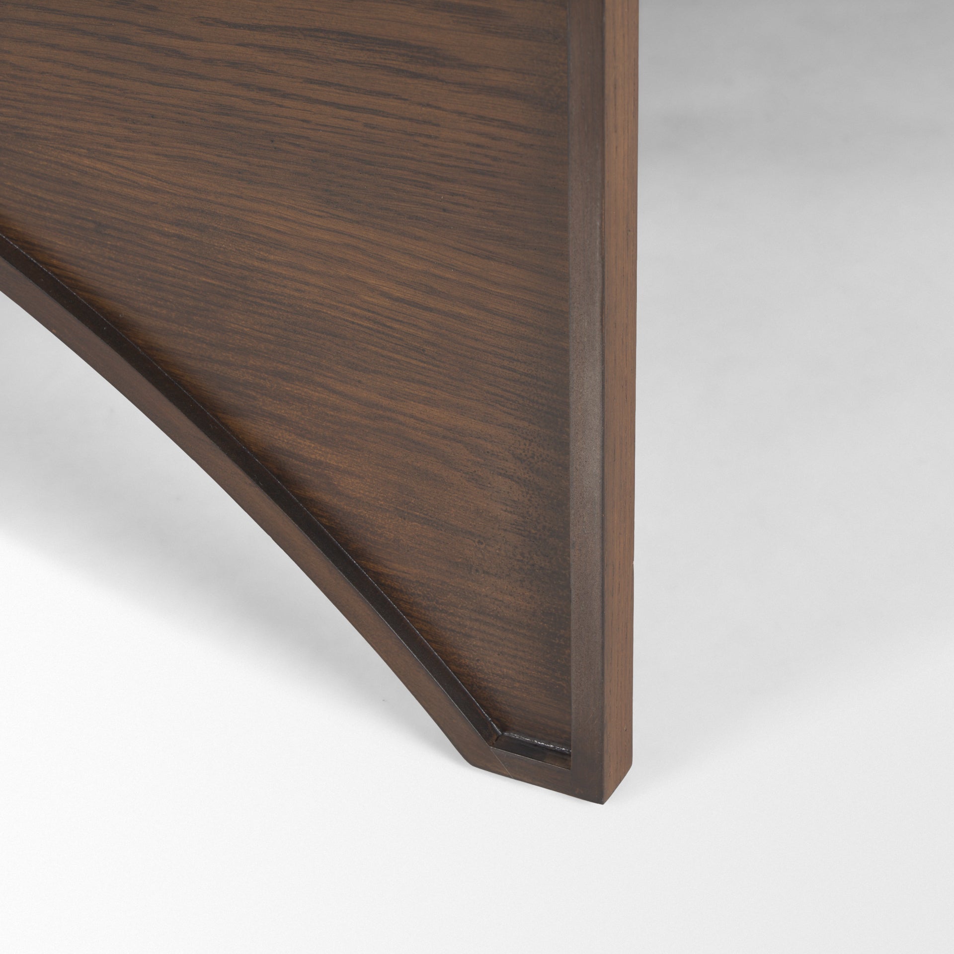 Arcus Coffee Table - L: 121.92 x B: 121.92 x H: 38.10 cms / Walnut / Oak veneer - Indoor Furniture
