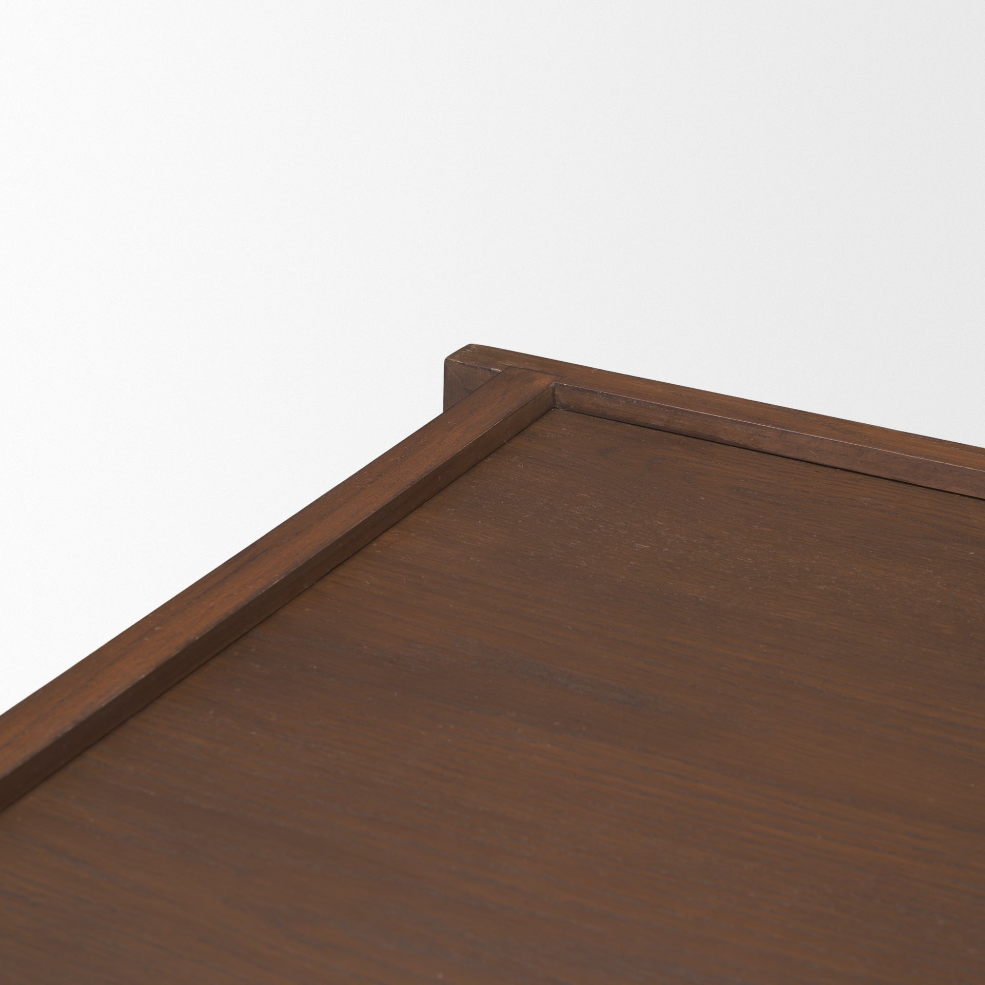 Arcus Coffee Table - L: 121.92 x B: 121.92 x H: 38.10 cms / Walnut / Oak veneer - Indoor Furniture