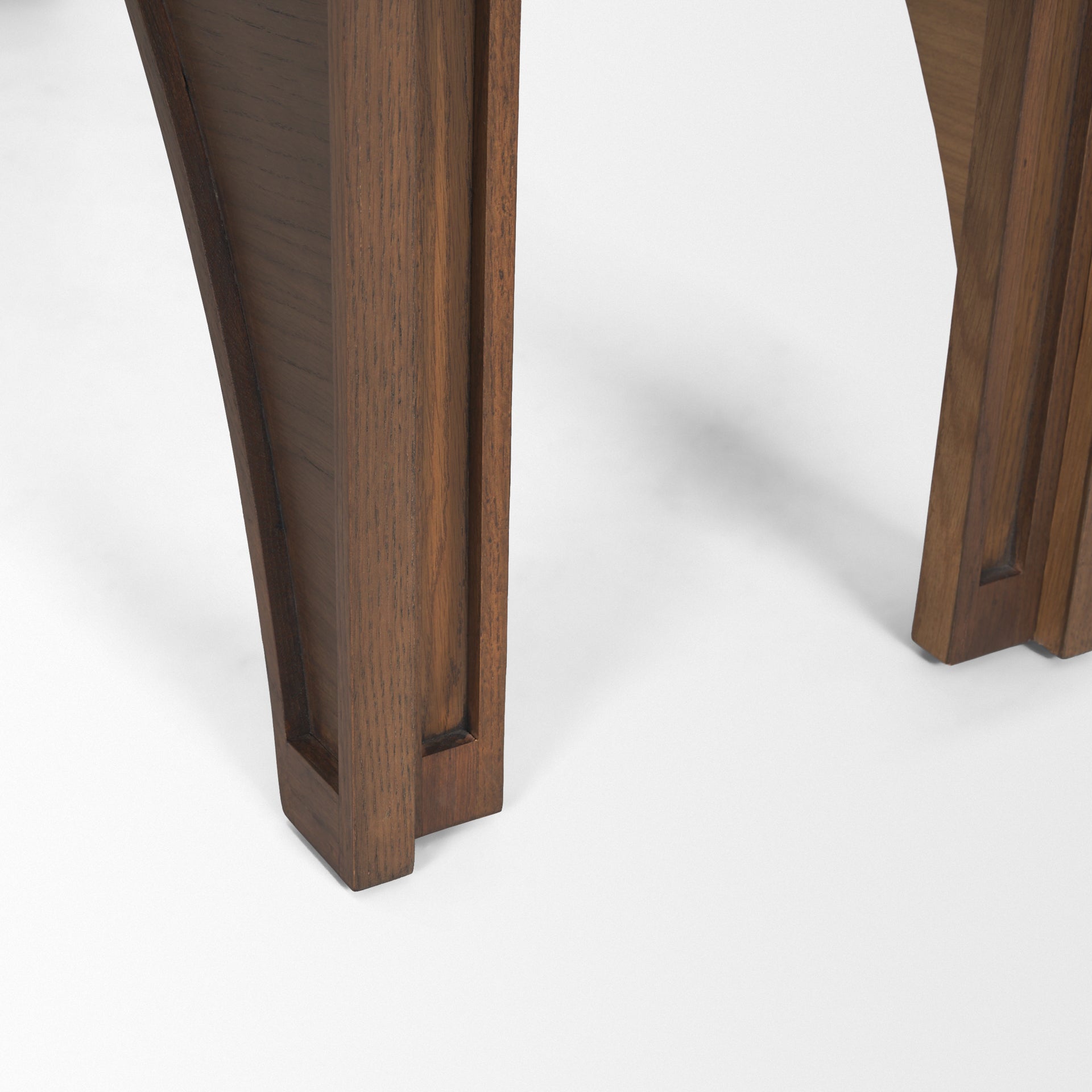 Arcus Console - L: 139.70 x B: 40.64 x H: 76.20 cms / Walnut / Oak Wood - Indoor Furniture
