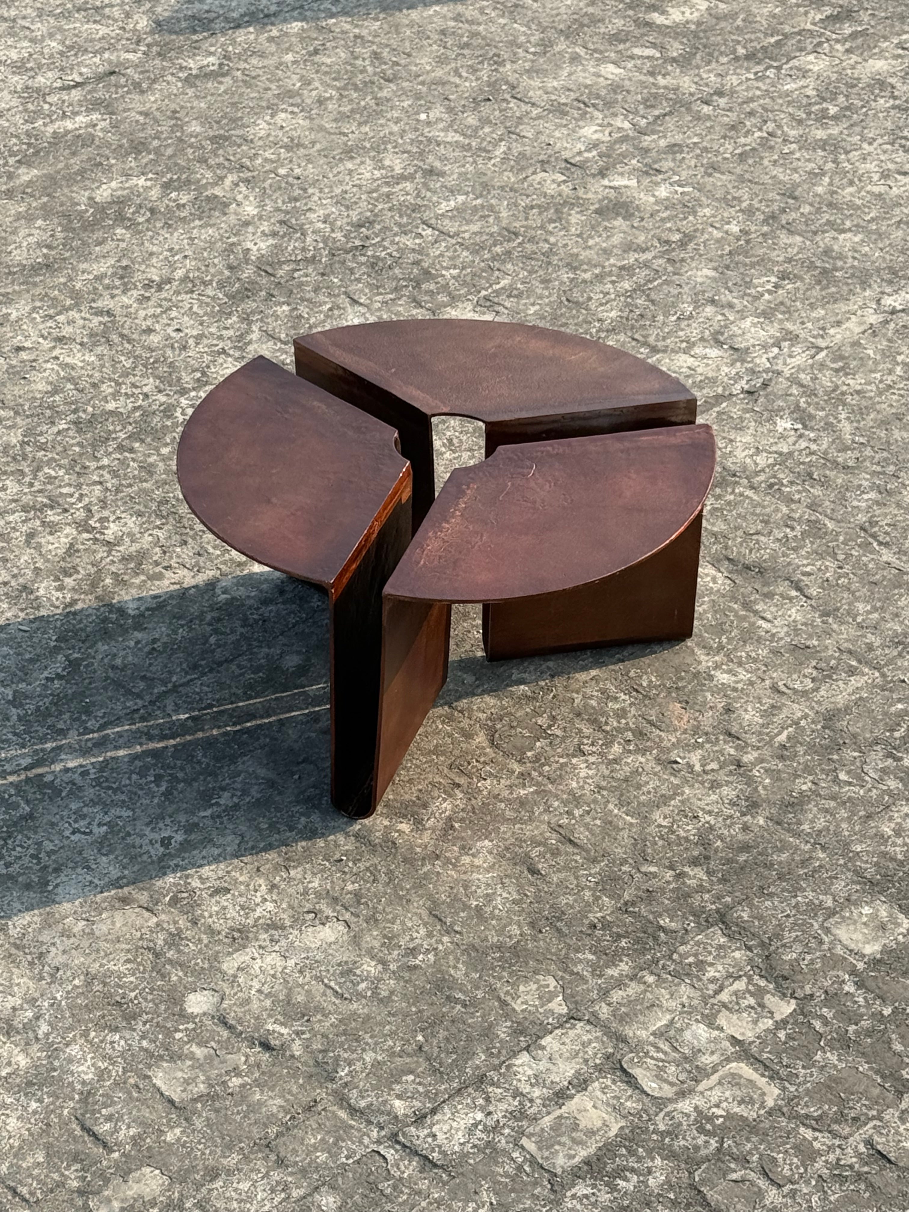 Arcwell Coffee Table - Dia 36’’ x H 17’’ / Cast Aluminium, Bronze Finish - Coffee Table