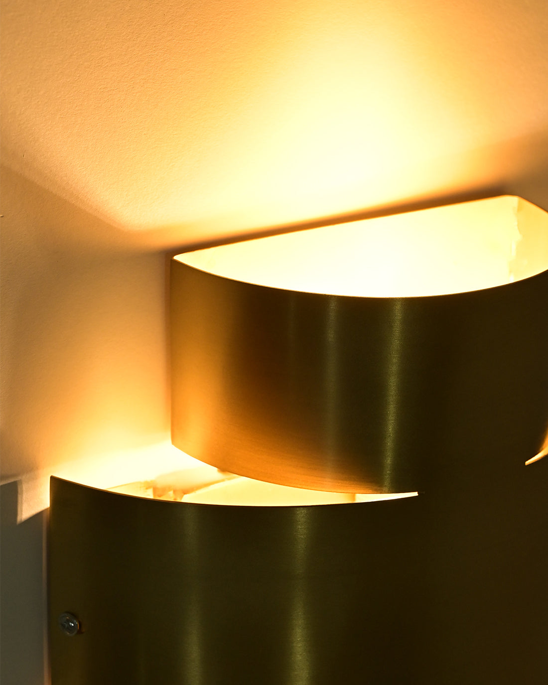 Aura Wall Sconce - Brass / Brass / 23L X 10W X 23H In Cms - Lighting