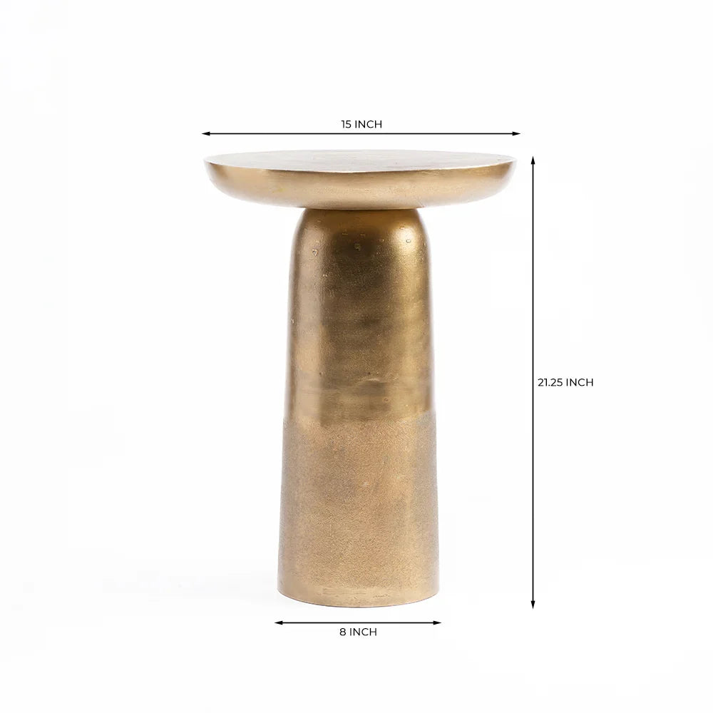 Brassa Accent Table - L: 15’’ W: 15’’ H: 21’’ / Aluminium / Matte Antique Brass - Furniture
