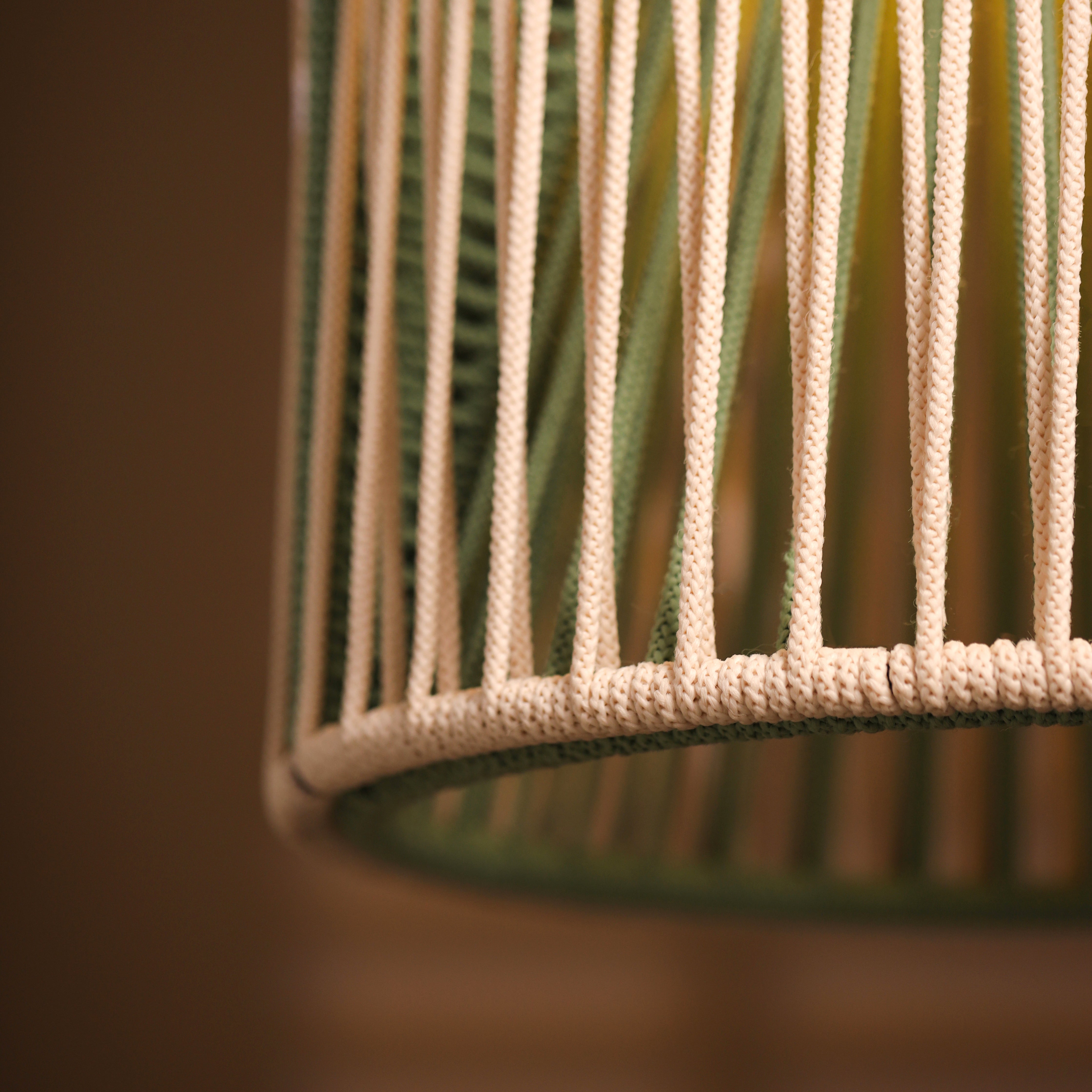 Breeze Barrel Pendant Lamp – detail of the weave and texture