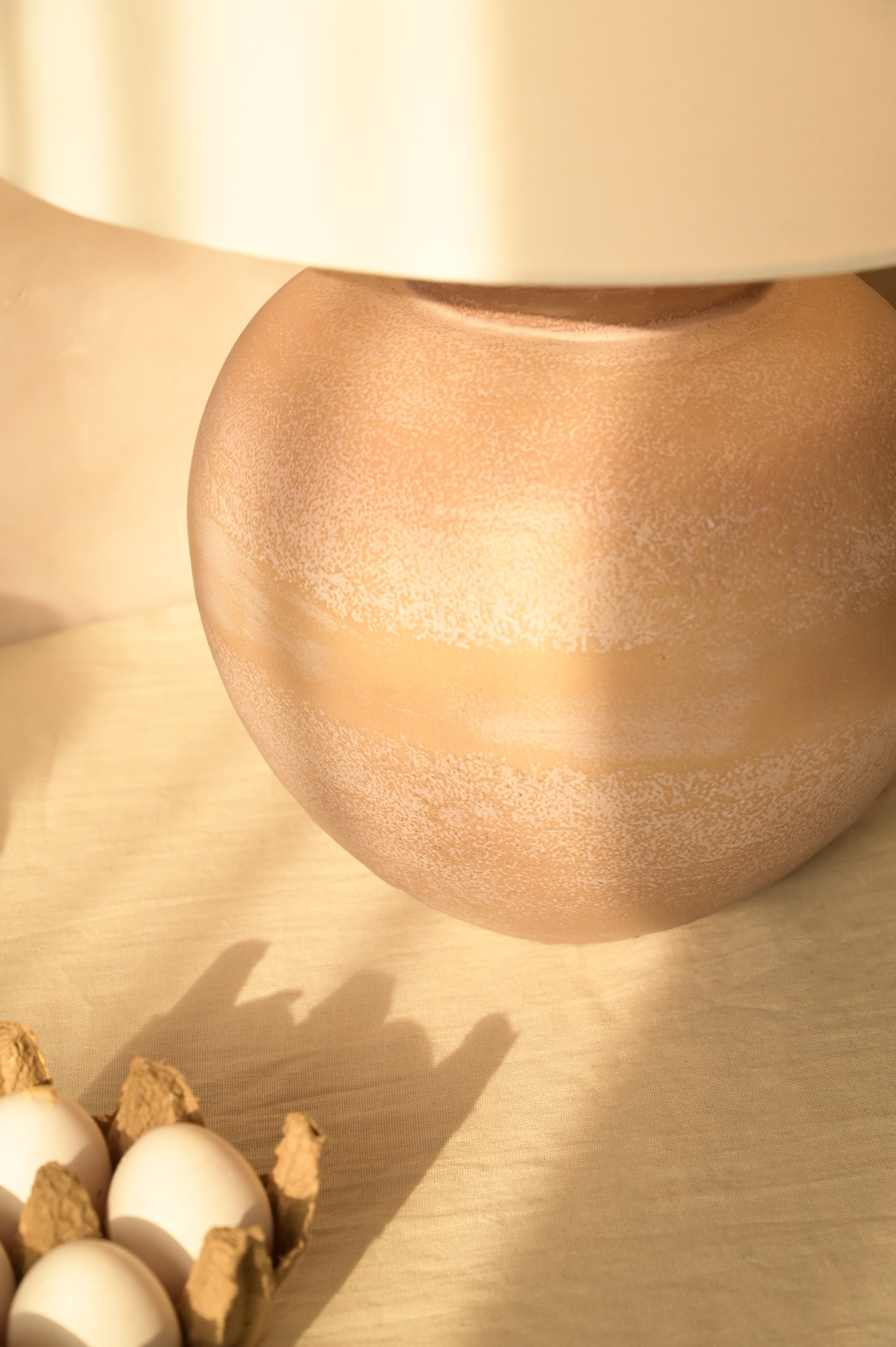 Brim Table Lamp - L:14 x W:14 x H:20 In inches / Aluminium - Lighting