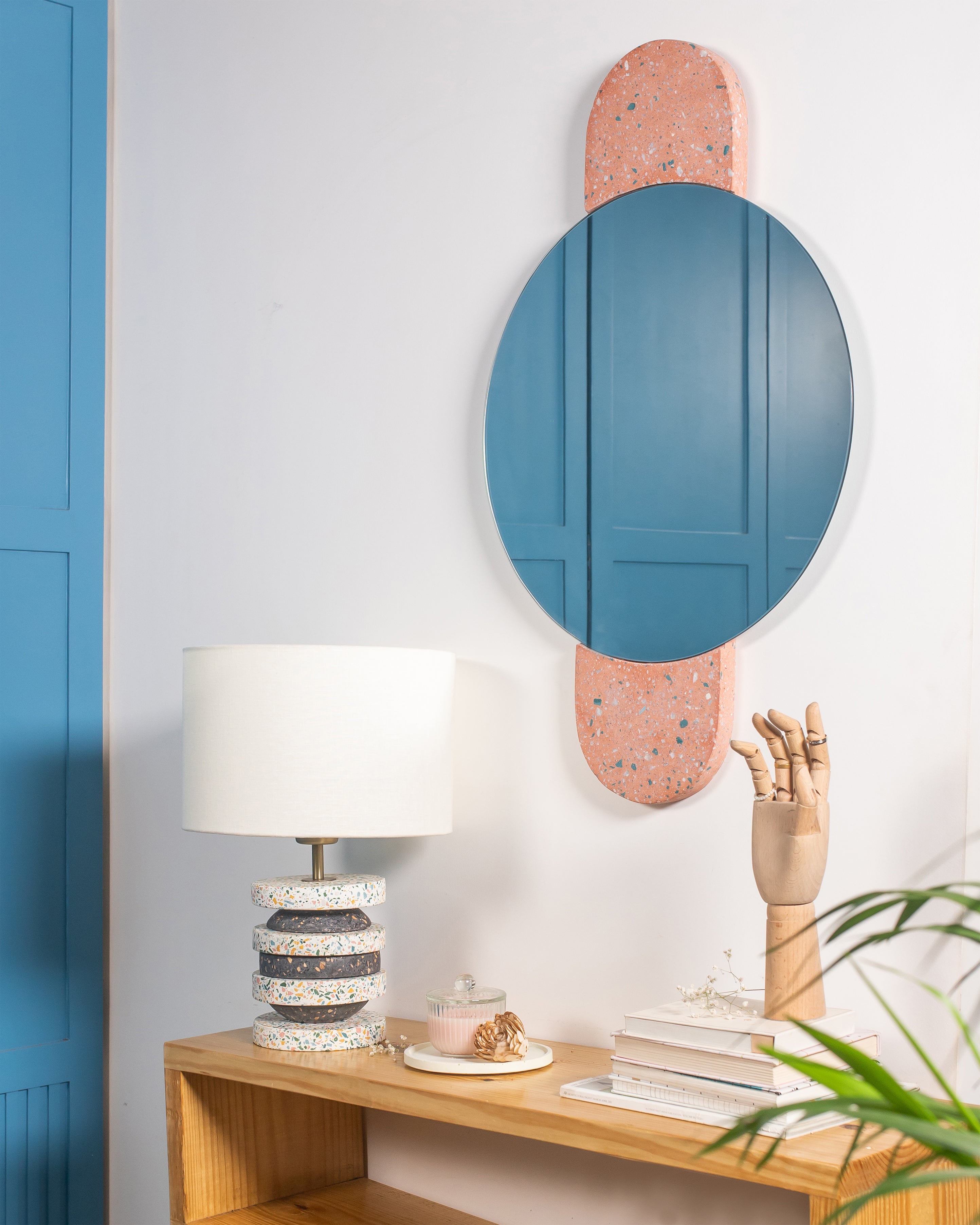 Candy Mirror - Terrazzo sea blue & white chips on Peach base / L: 50.0cm x B: 80.0cm x H: 2.4cm / Terrazzo - Stone