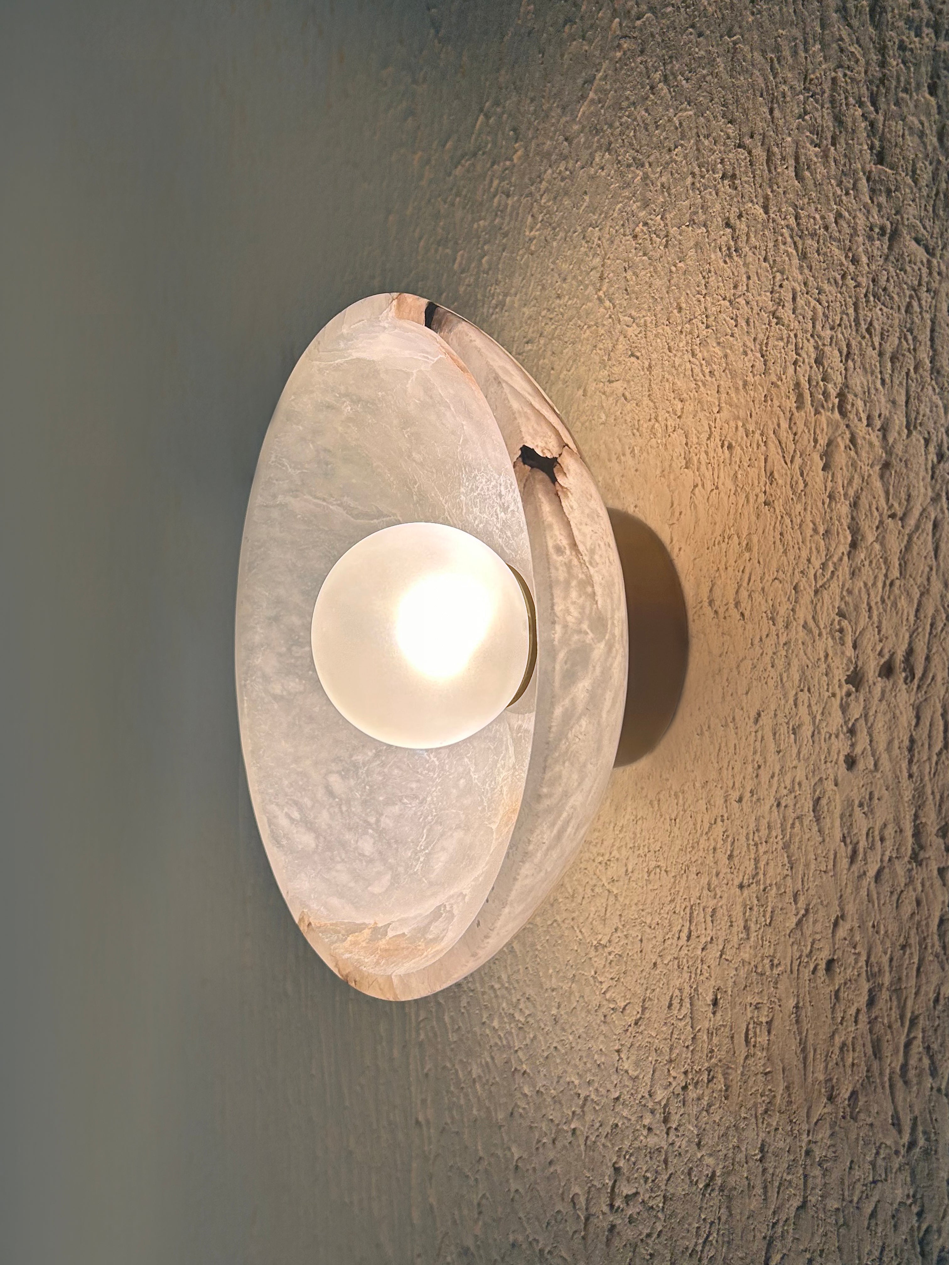 Crescent Wall Light - Dia:250 x Height:125 mm / Matte Gold / Alabaster Stone and Stainless Steel - Lighting
