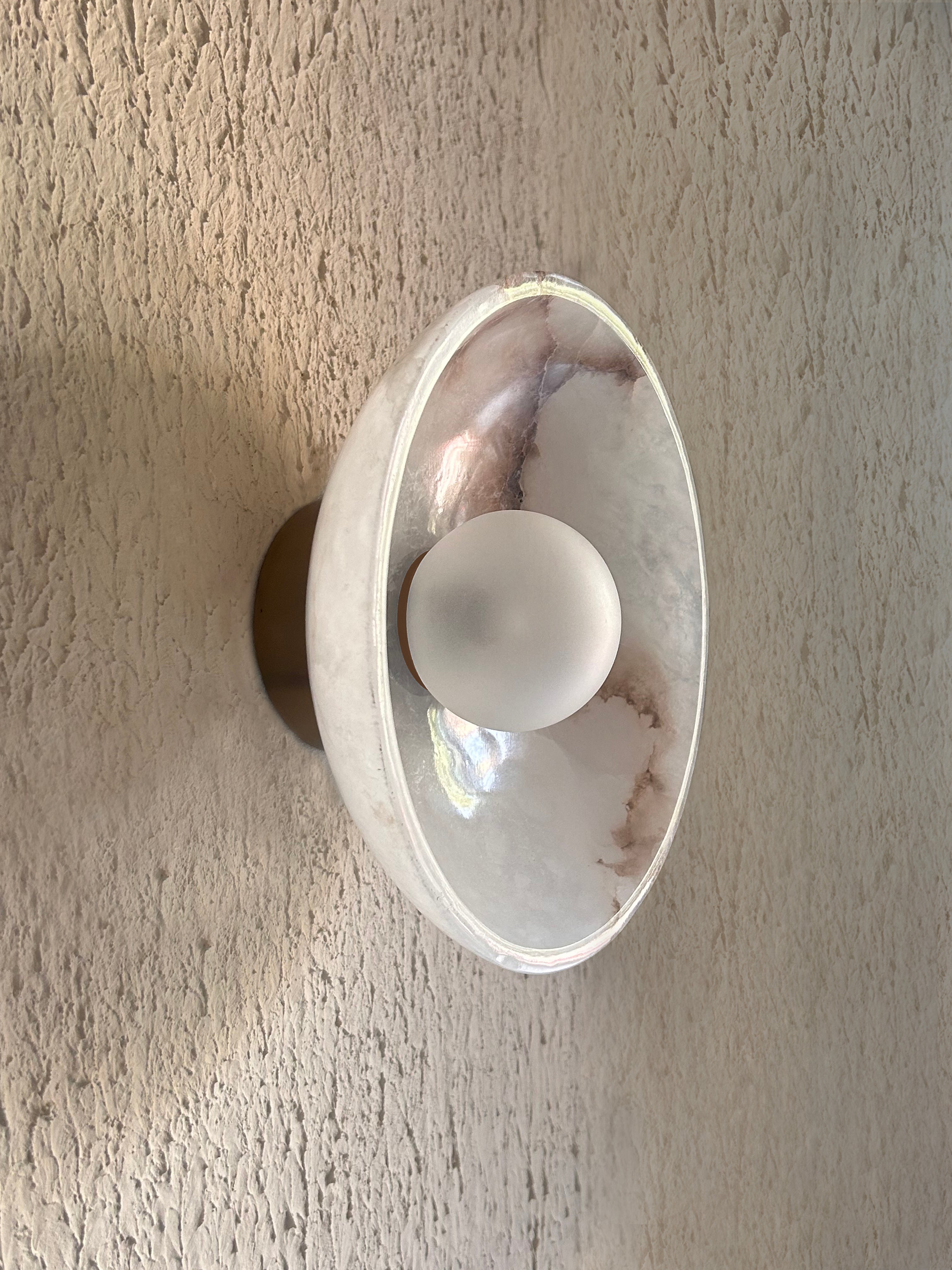 Crescent Wall Light - Dia:250 x Height:125 mm / Matte Gold / Alabaster Stone and Stainless Steel - Lighting