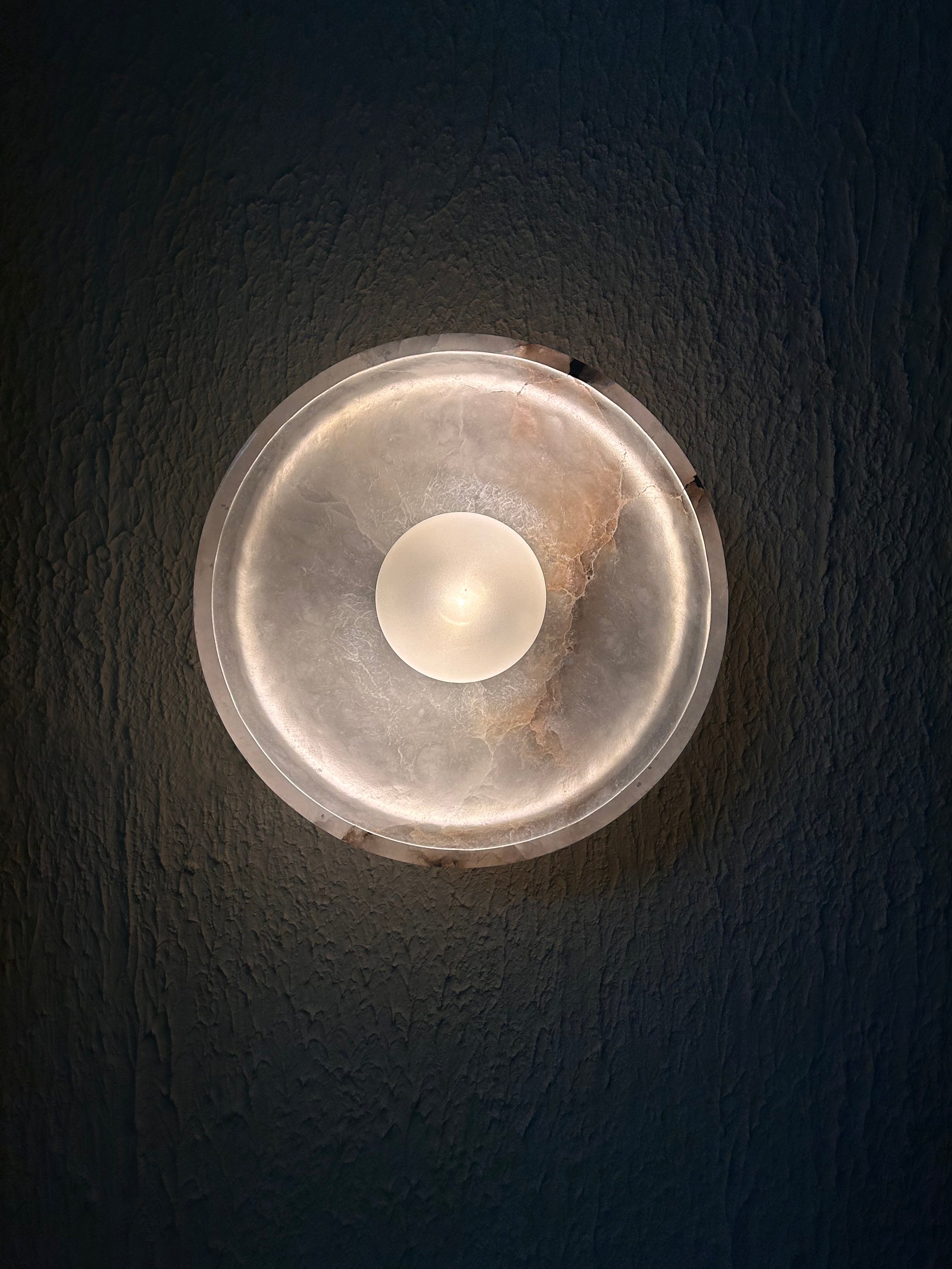 Crescent Wall Light - Dia:250 x Height:125 mm / Matte Gold / Alabaster Stone and Stainless Steel - Lighting