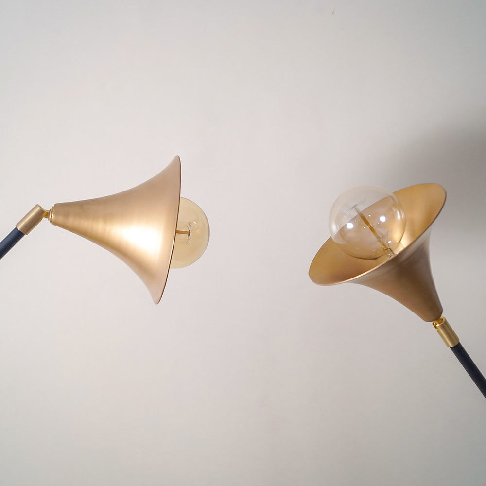 METAL FLOOR LAMP