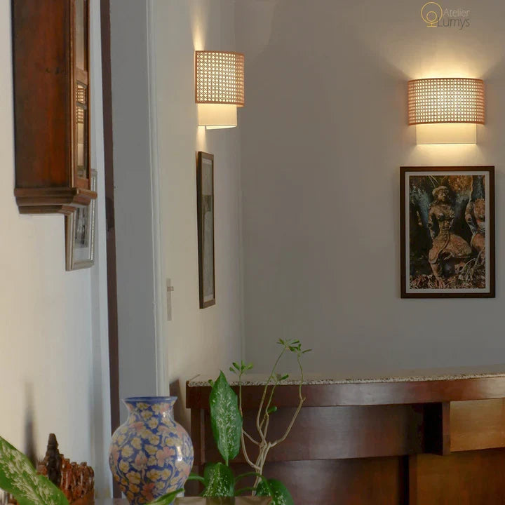 Diamond Wall Lamp - L:16’’ W:8’’ H: 13’’ / Natural / Off-White Fabric and Cane - Lighting