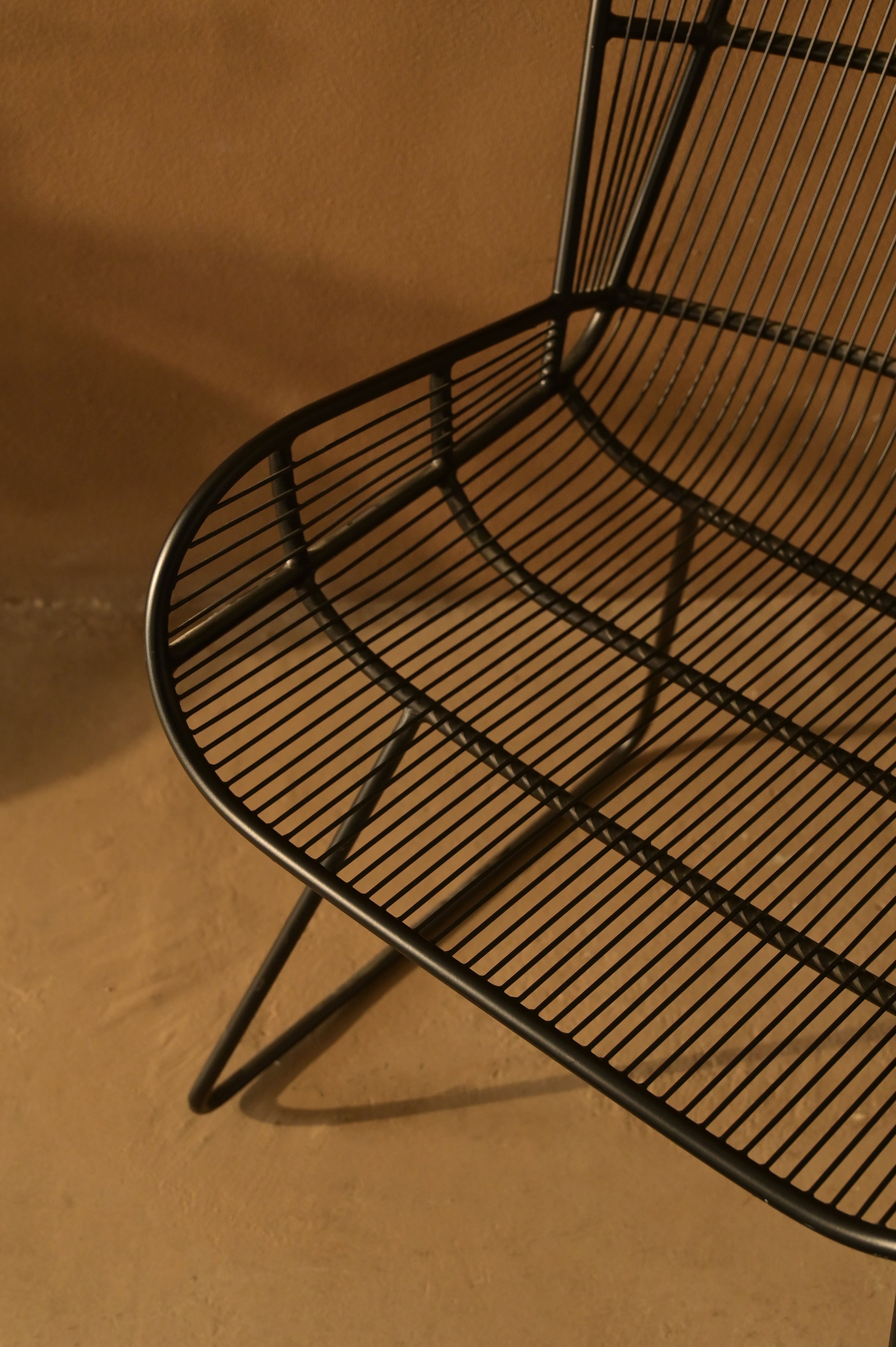 Elara Lounger - L:25 x W:25 x H:32 In inches / Metal - Indoor Furniture