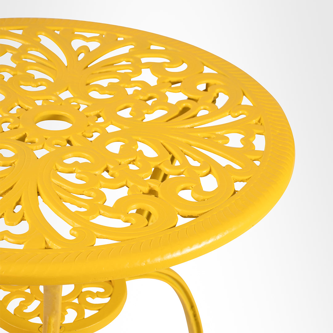 Ellis XVI Cast Aluminium Set - Chair- L: 18’’ B: 19’’ TH: 33’’ SH: 16’’ & Table- Dia: 24’’ TH: 25’’ / Matte Yellow
