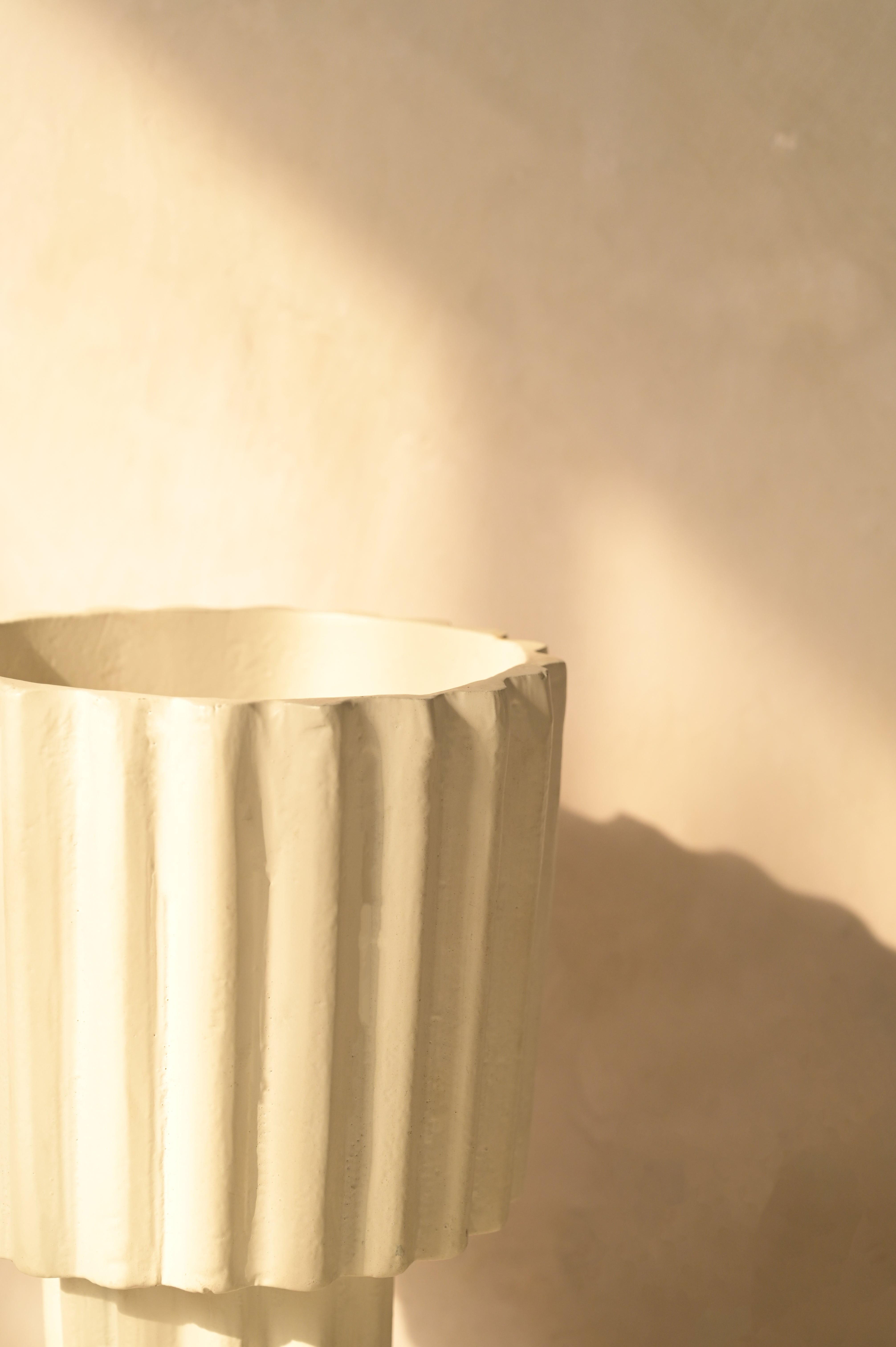 Flair Table Lamp - L:7 x W:7 x H:12 In inches / Aluminium - Lighting