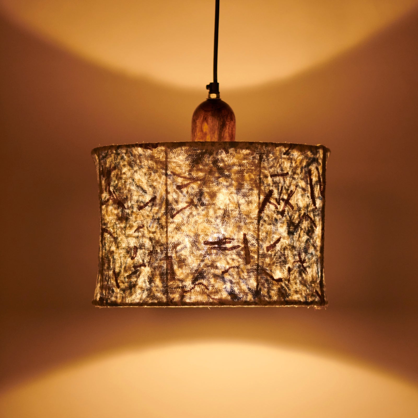 Flake Hanging Lamp Blue - Natural Wood and Blue Waste Fabrics Shred / 31x31x27 cm / Blue fabric waste upcycled