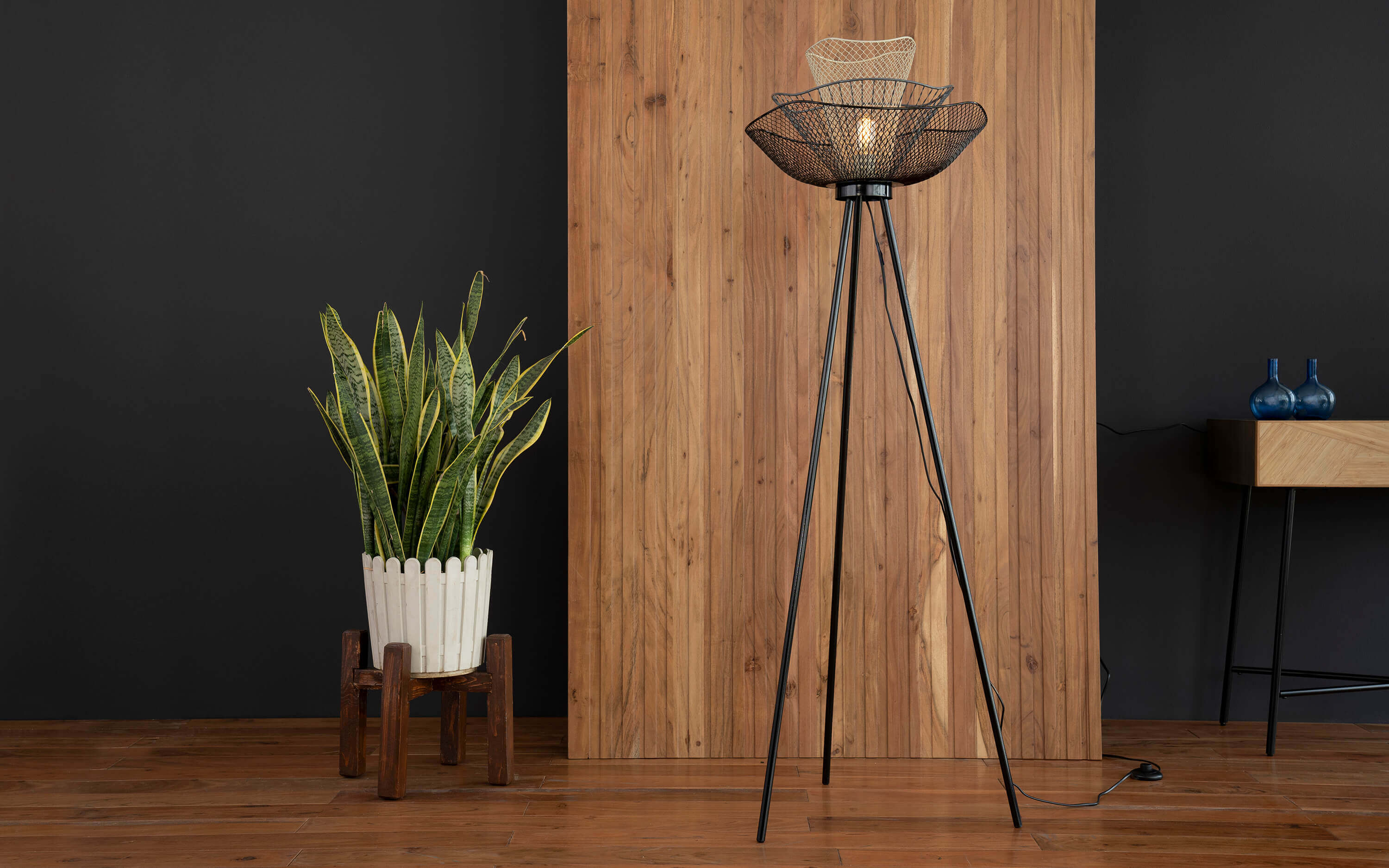 Mallawi Floor Lamp