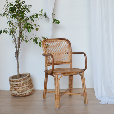 Gelephu Leisure Bamboo Chair - Natural / Bamboo / L: 20’’ W: 18’’ H: 35’’; Seat Height: 18’’ - Furniture