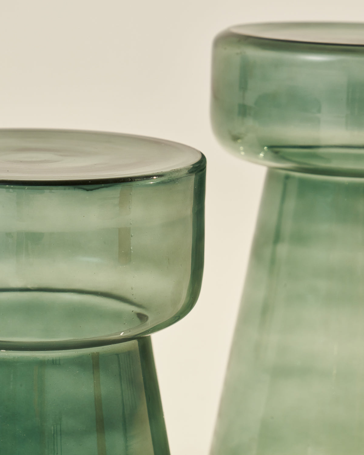 Glassgow - Set of 2 - Green / Handblown Glass / Large:29L X 29W X 48H and Small:29L X 29W X 38H In Cms - Décor