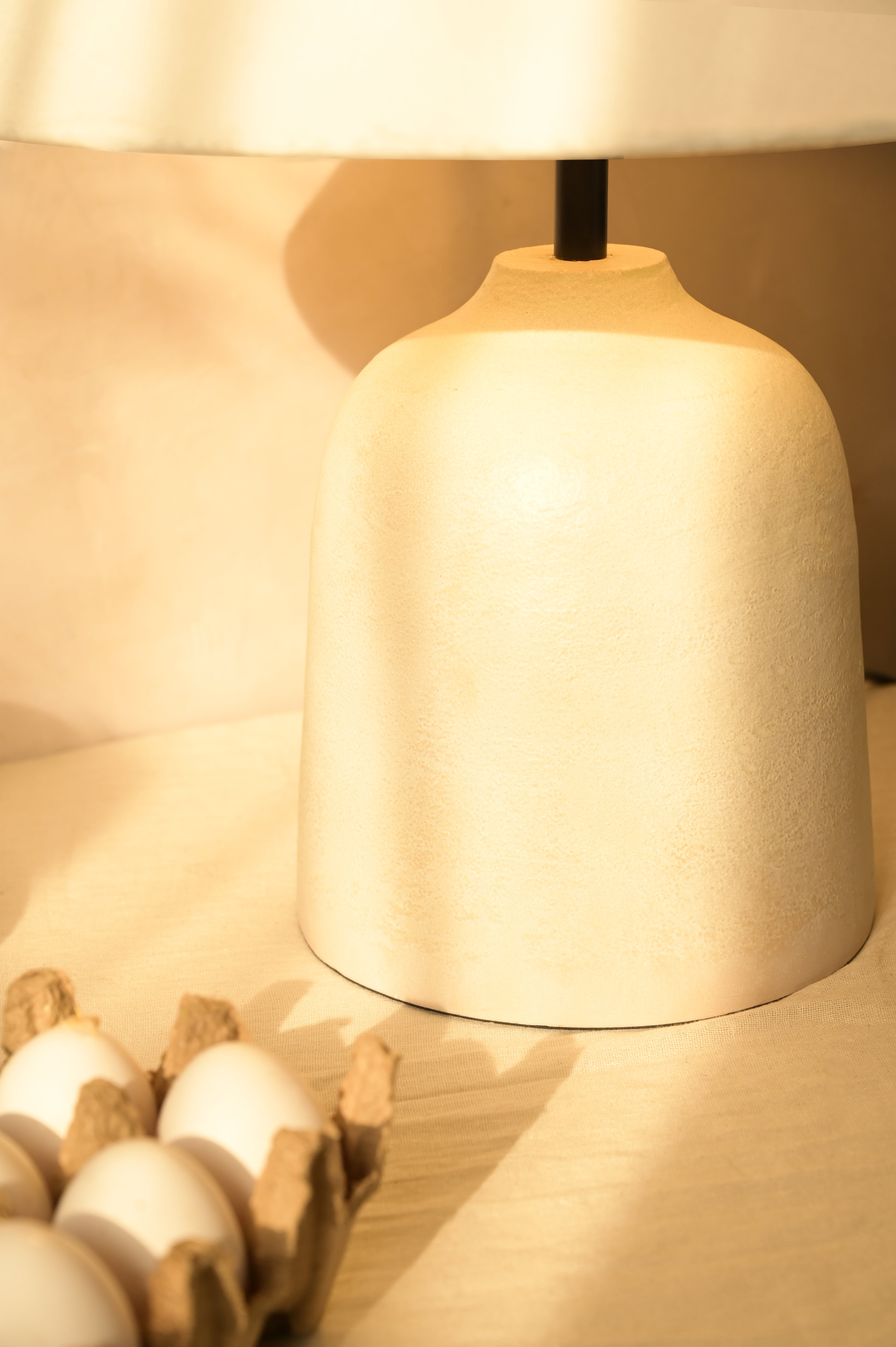 Glow Drop Table Lamp - L:14 x W:14 x H:18 In inches / Aluminium - Lighting