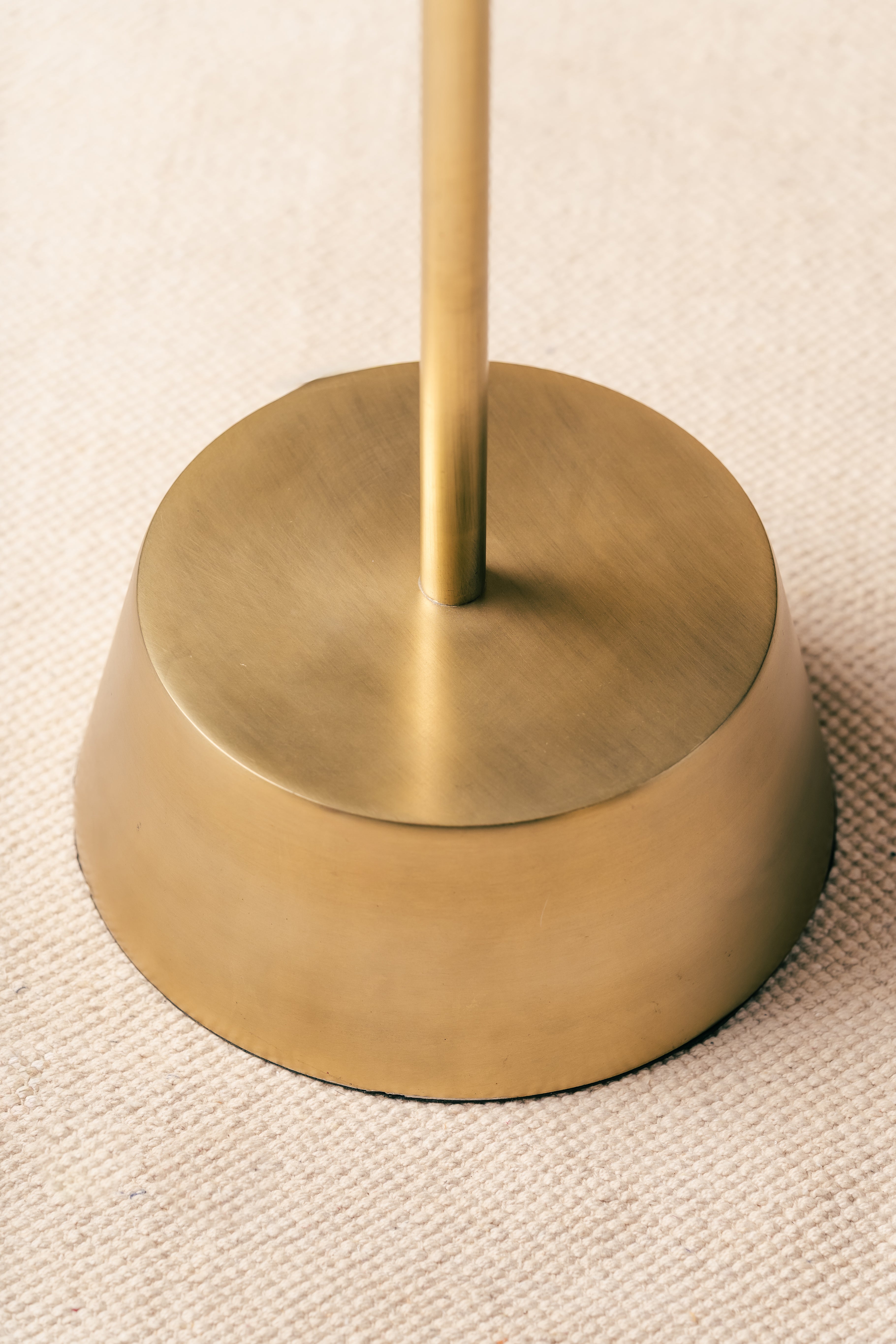 Kairos Side Table - Marble Top - White & Gold / 41 x W:41 x H:56 In Cms / Marble & Metal - Indoor Furniture